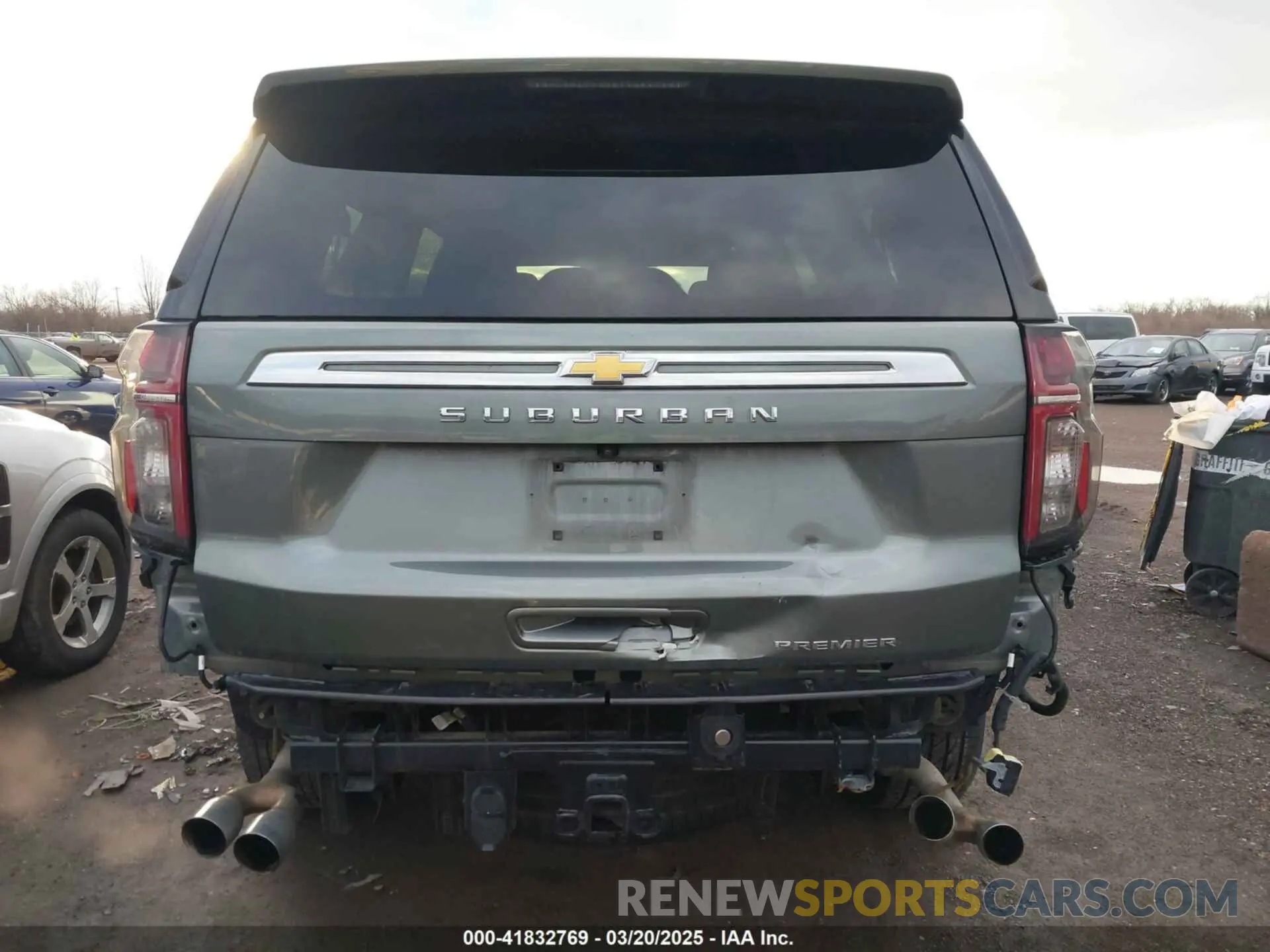 17 Photograph of a damaged car 1GNSCFKD7PR519997 CHEVROLET SUBURBAN 2023