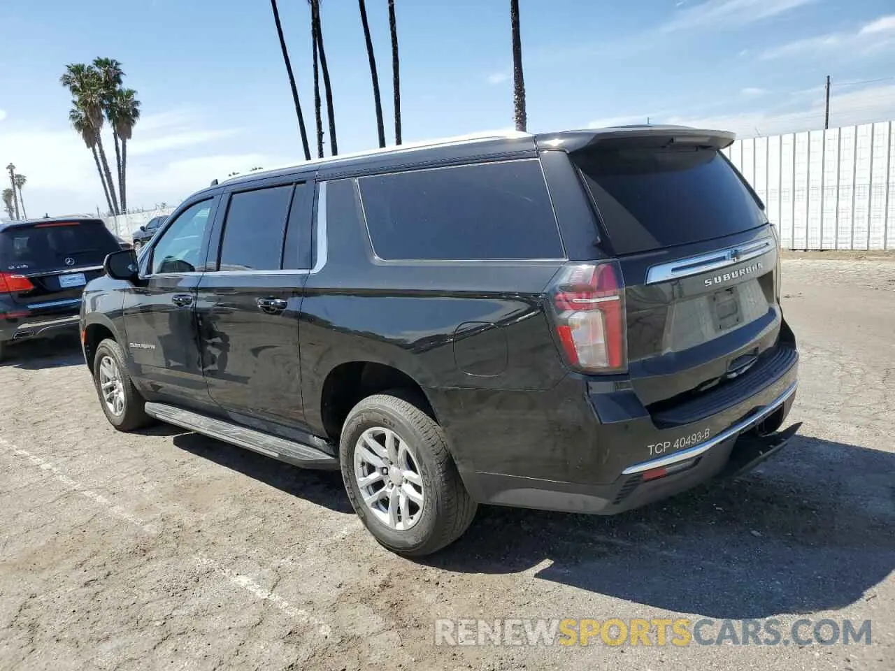 2 Photograph of a damaged car 1GNSKBKD0PR129979 CHEVROLET SUBURBAN 2023