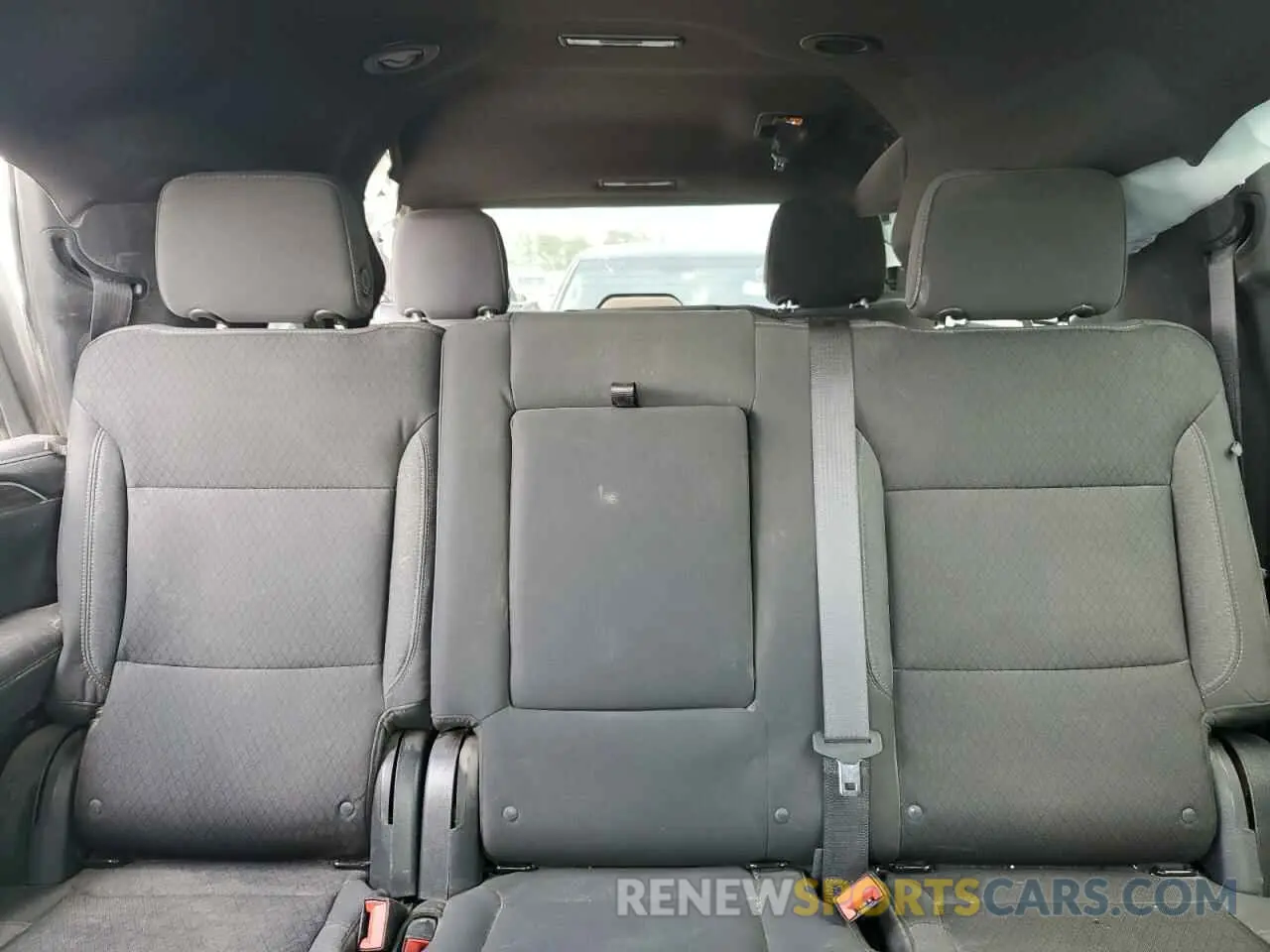 10 Photograph of a damaged car 1GNSKBKD6PR109736 CHEVROLET SUBURBAN 2023