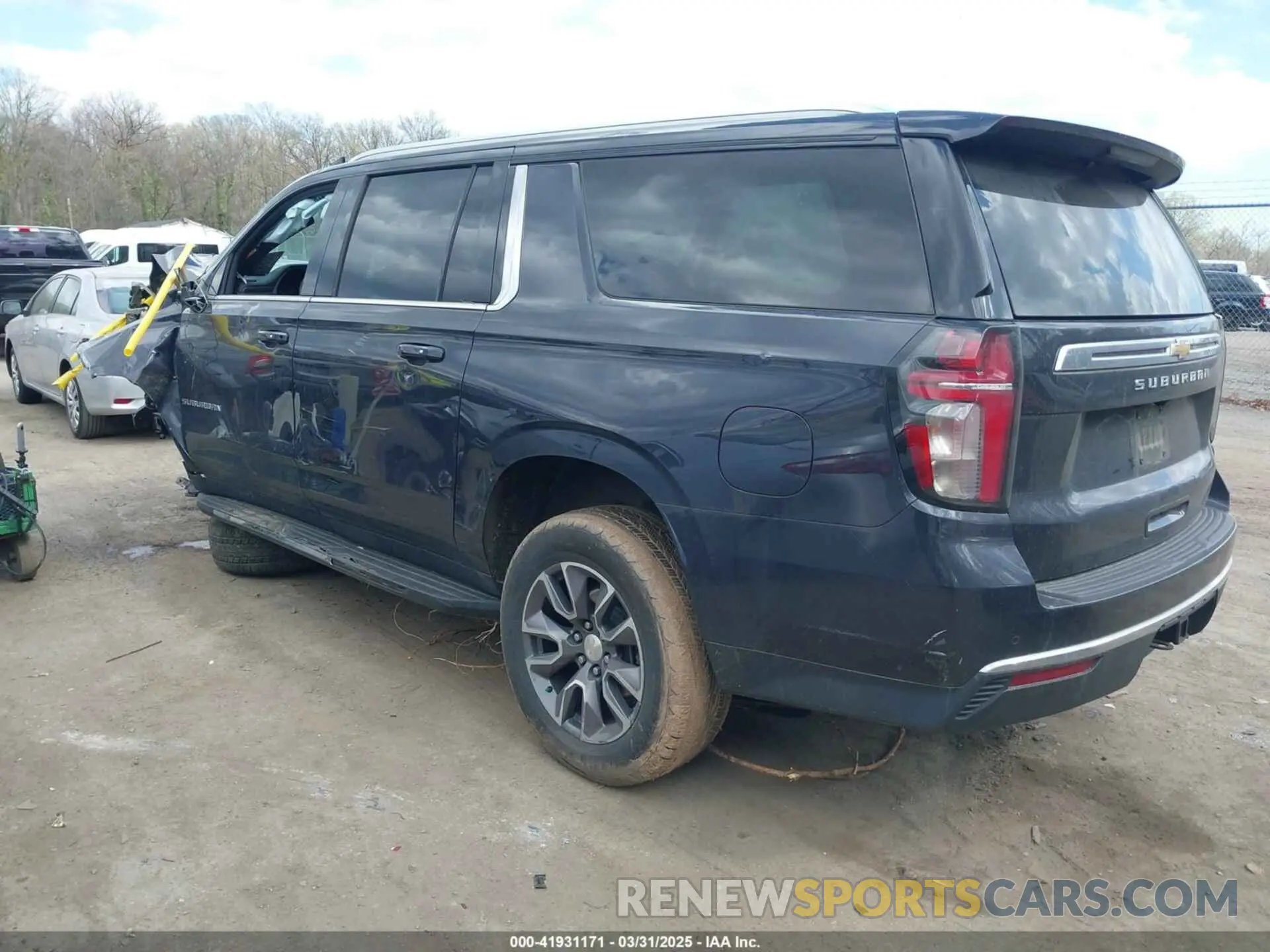 3 Photograph of a damaged car 1GNSKBKDXPR210553 CHEVROLET SUBURBAN 2023