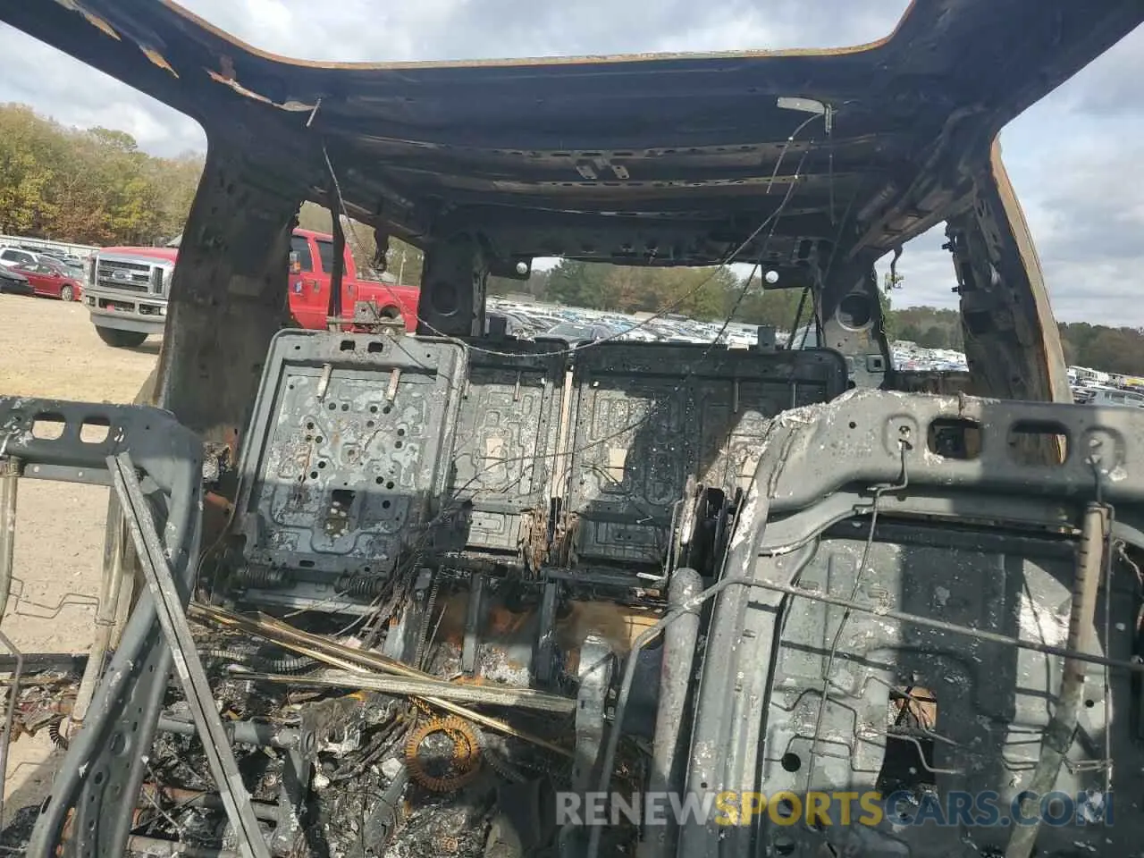 10 Photograph of a damaged car 1GNSKCKD4PR201563 CHEVROLET SUBURBAN 2023