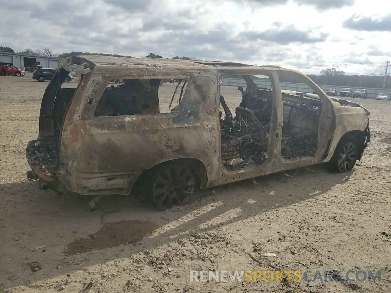 3 Photograph of a damaged car 1GNSKCKD4PR201563 CHEVROLET SUBURBAN 2023