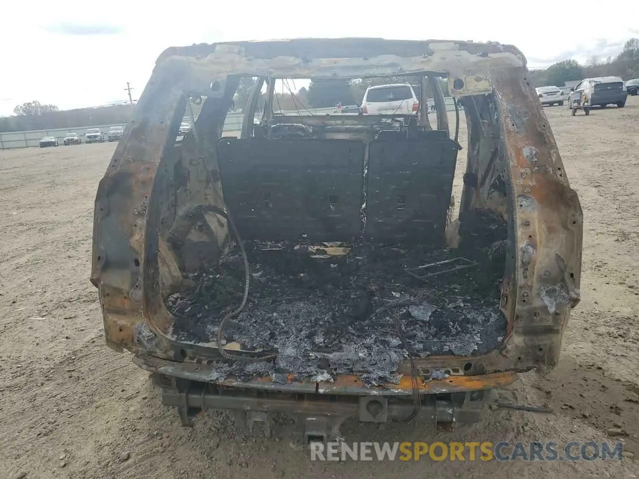6 Photograph of a damaged car 1GNSKCKD4PR201563 CHEVROLET SUBURBAN 2023