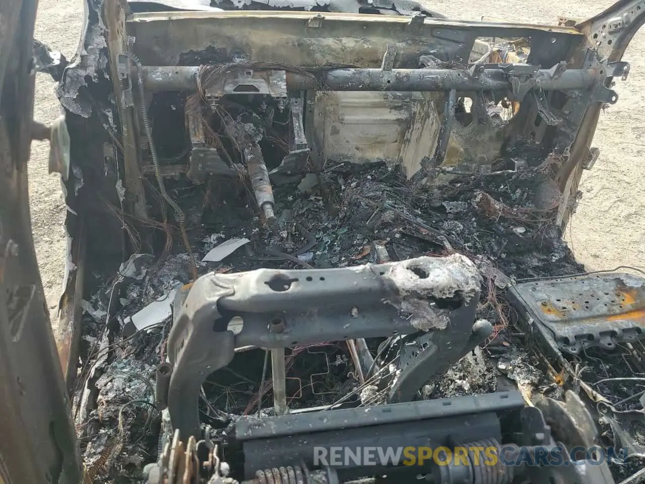 8 Photograph of a damaged car 1GNSKCKD4PR201563 CHEVROLET SUBURBAN 2023