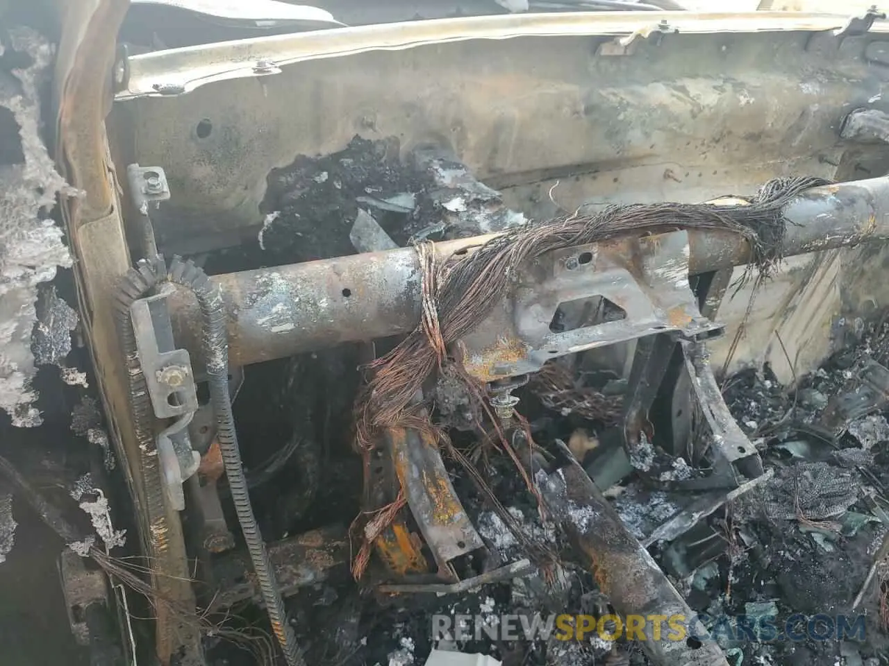 9 Photograph of a damaged car 1GNSKCKD4PR201563 CHEVROLET SUBURBAN 2023