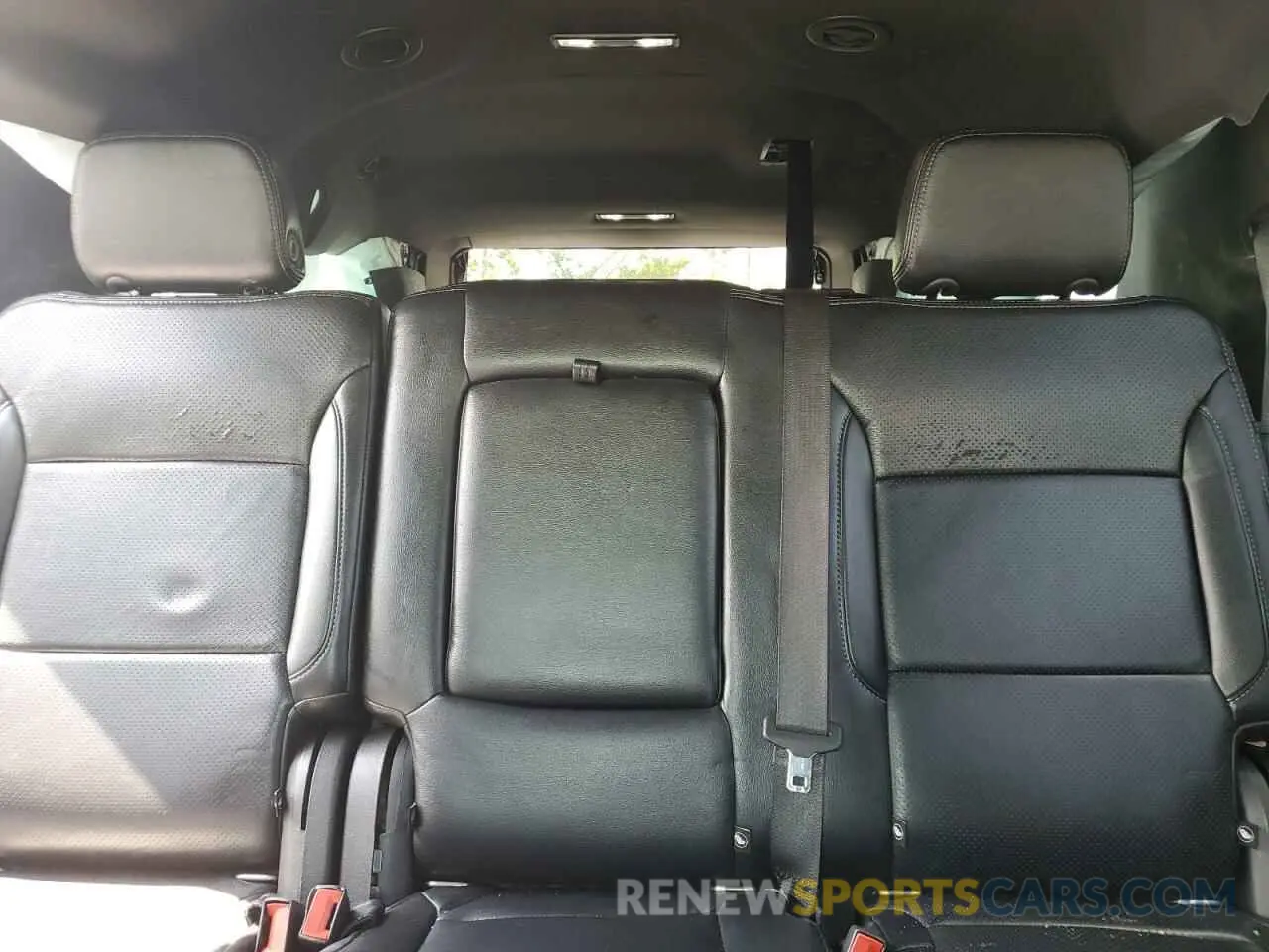 10 Photograph of a damaged car 1GNSKCKD4PR204186 CHEVROLET SUBURBAN 2023