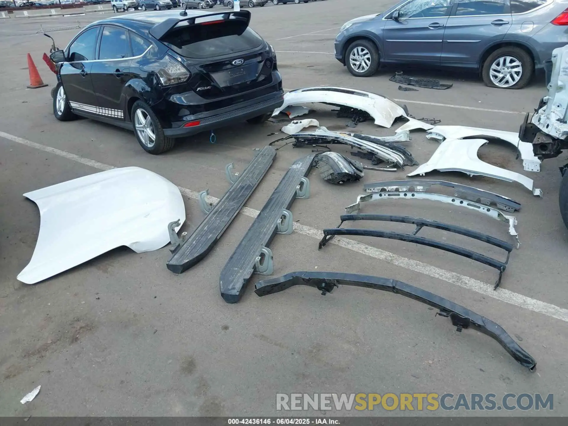 18 Photograph of a damaged car 1GNSKCKD6PR120127 CHEVROLET SUBURBAN 2023