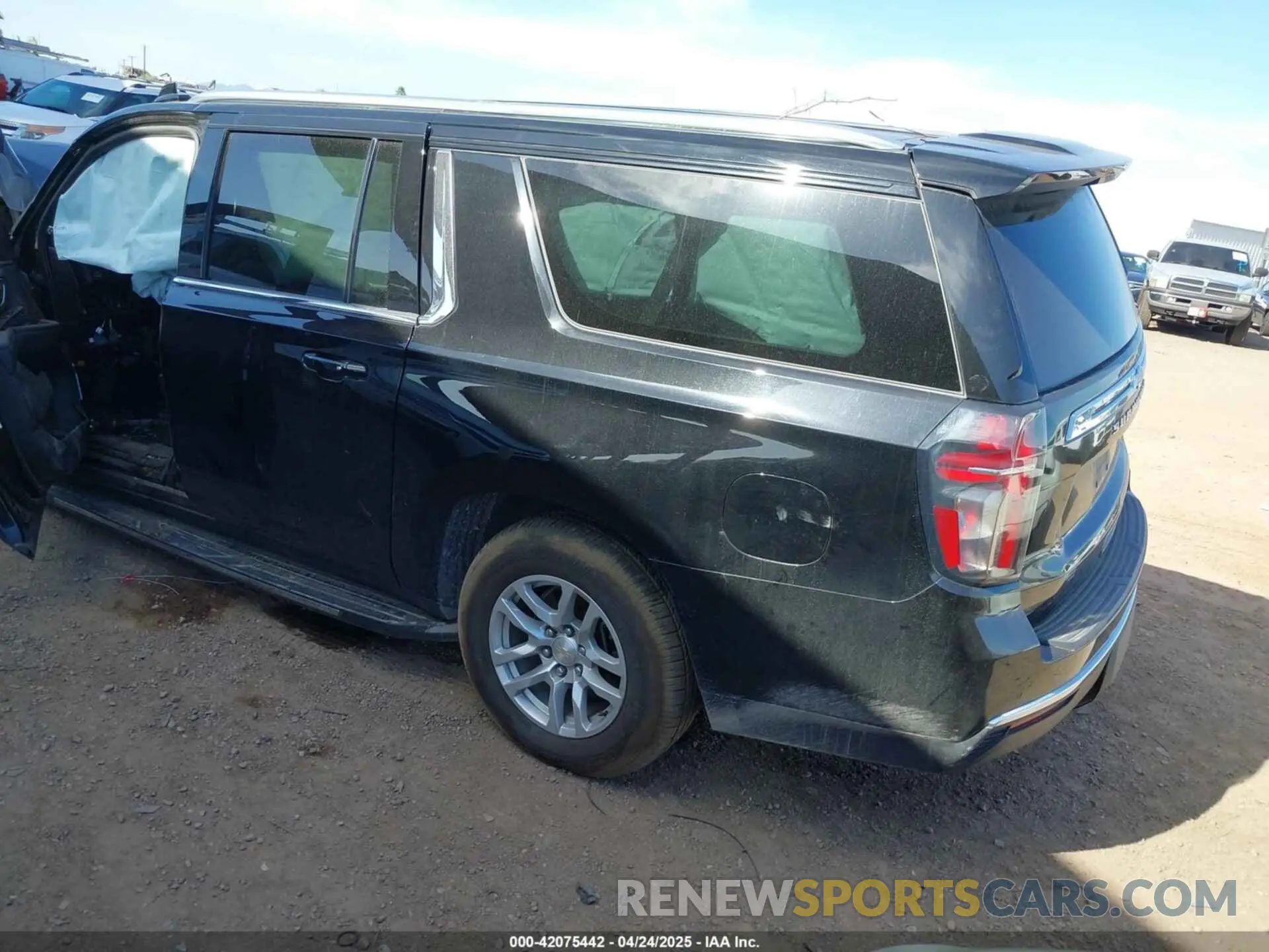 3 Photograph of a damaged car 1GNSKCKD9PR380201 CHEVROLET SUBURBAN 2023