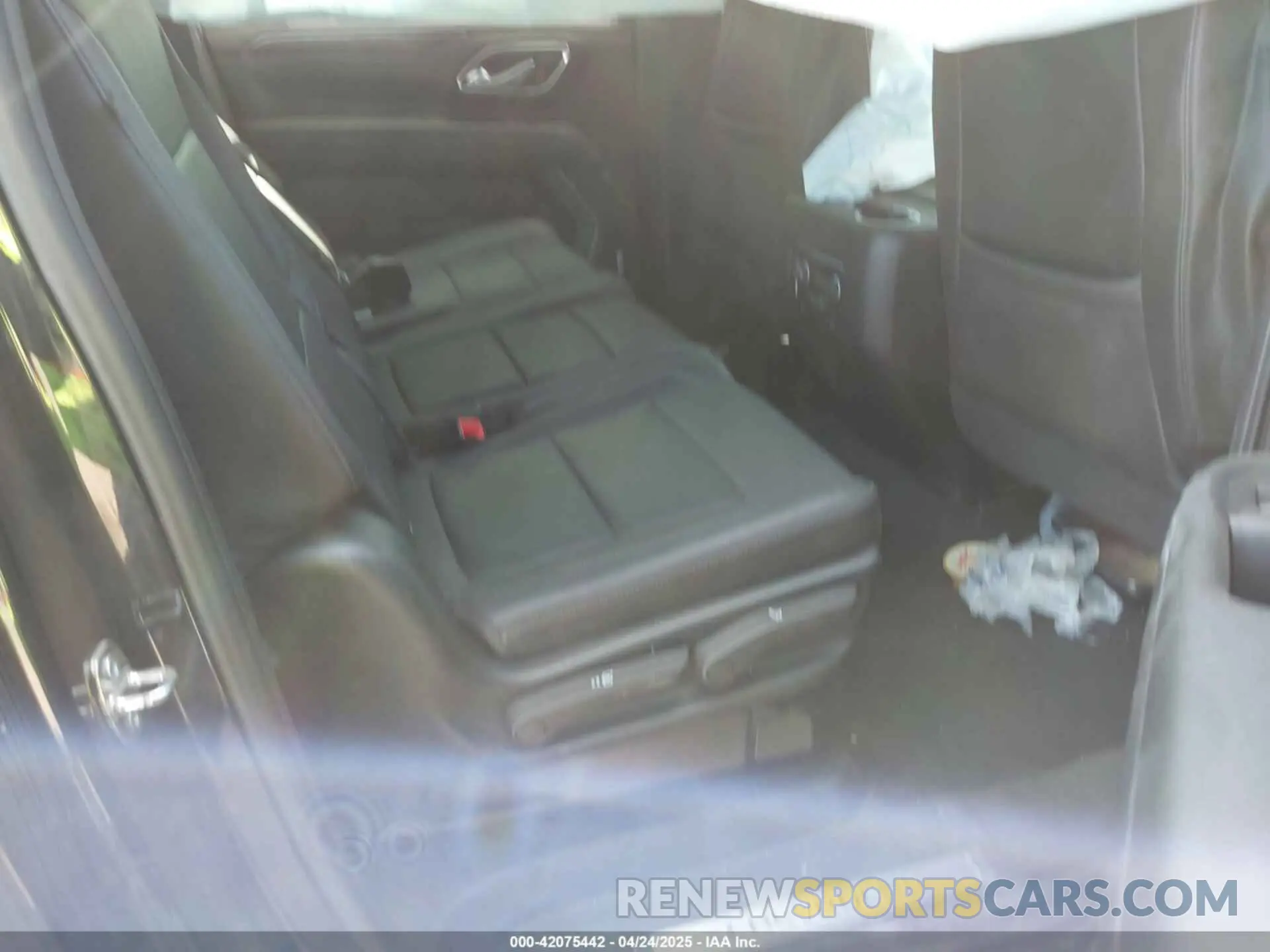 8 Photograph of a damaged car 1GNSKCKD9PR380201 CHEVROLET SUBURBAN 2023