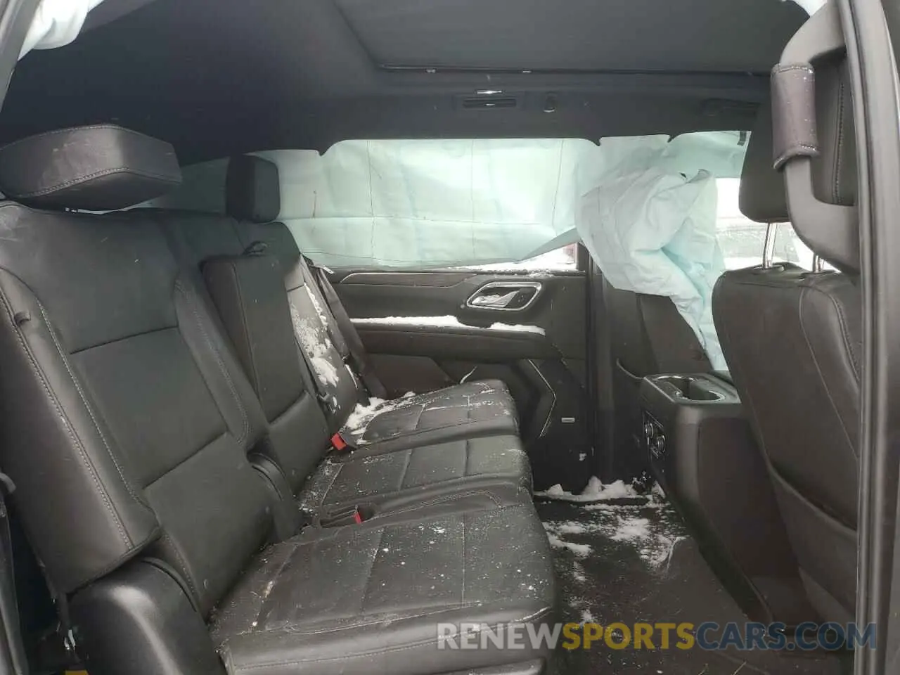 10 Photograph of a damaged car 1GNSKDKD4PR218370 CHEVROLET SUBURBAN 2023