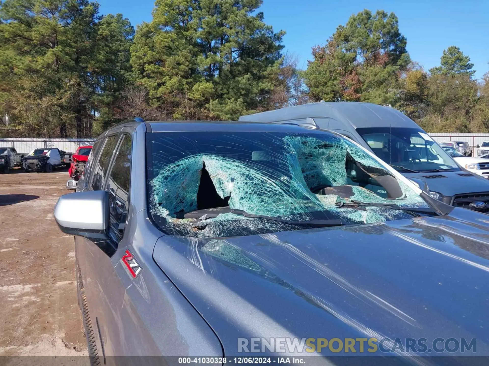 18 Photograph of a damaged car 1GNSKDKD6PR122790 CHEVROLET SUBURBAN 2023