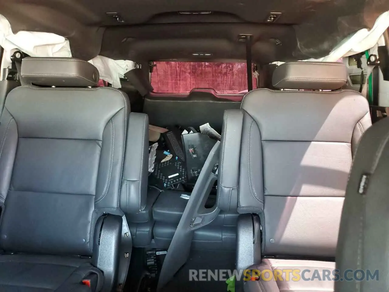 10 Photograph of a damaged car 1GNSKDKL5PR286474 CHEVROLET SUBURBAN 2023