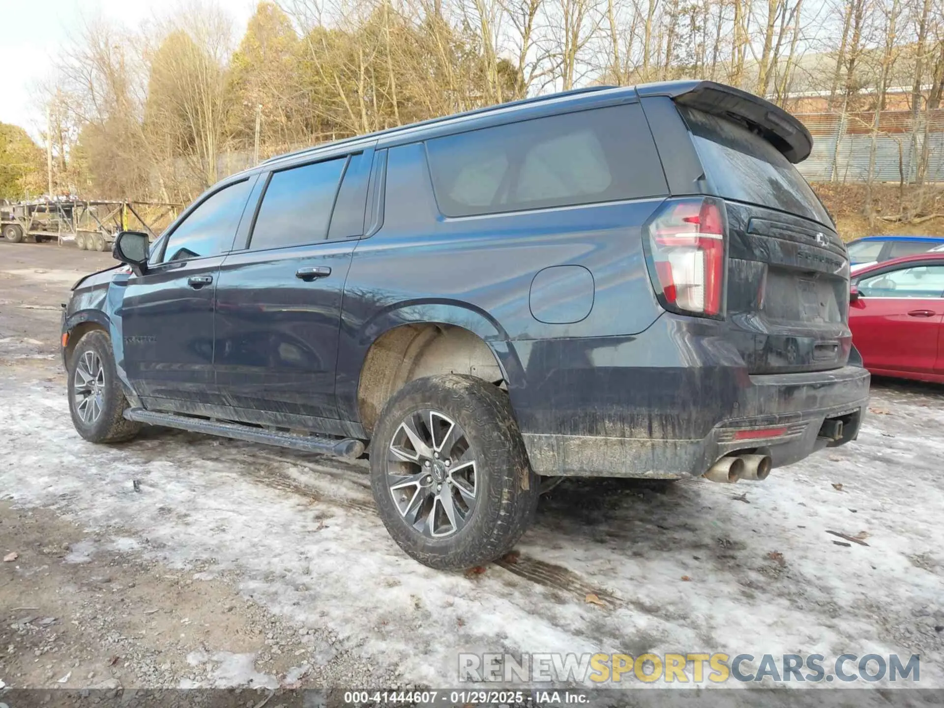 3 Photograph of a damaged car 1GNSKDKL7PR559141 CHEVROLET SUBURBAN 2023