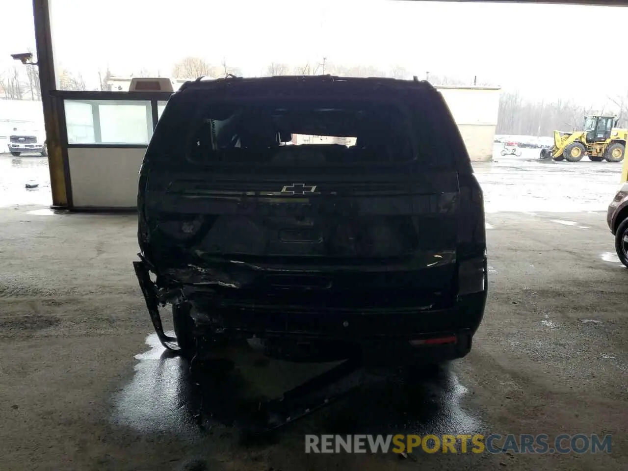 6 Photograph of a damaged car 1GNSKEKD0PR533494 CHEVROLET SUBURBAN 2023