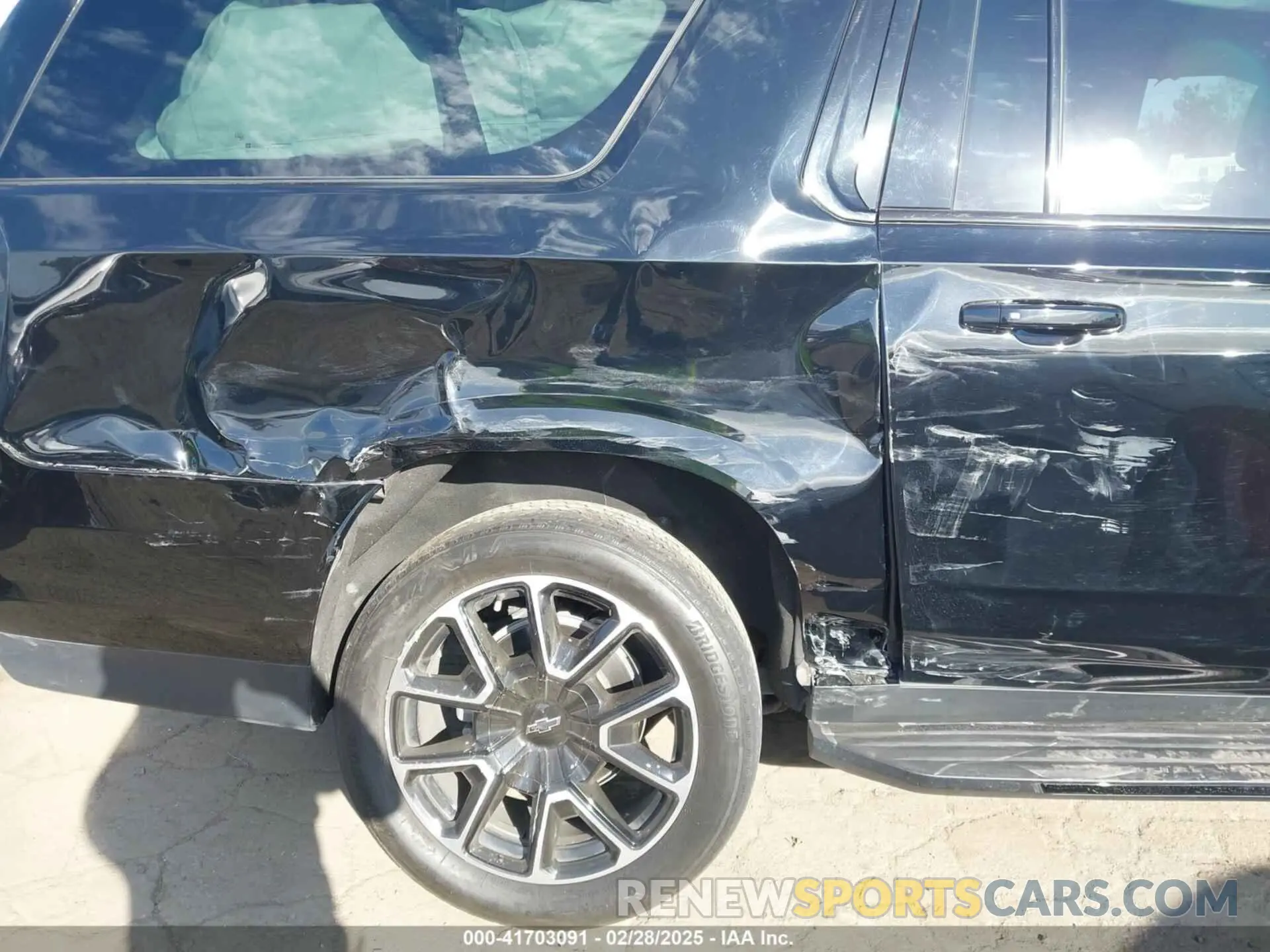 6 Photograph of a damaged car 1GNSKEKD2PR367074 CHEVROLET SUBURBAN 2023