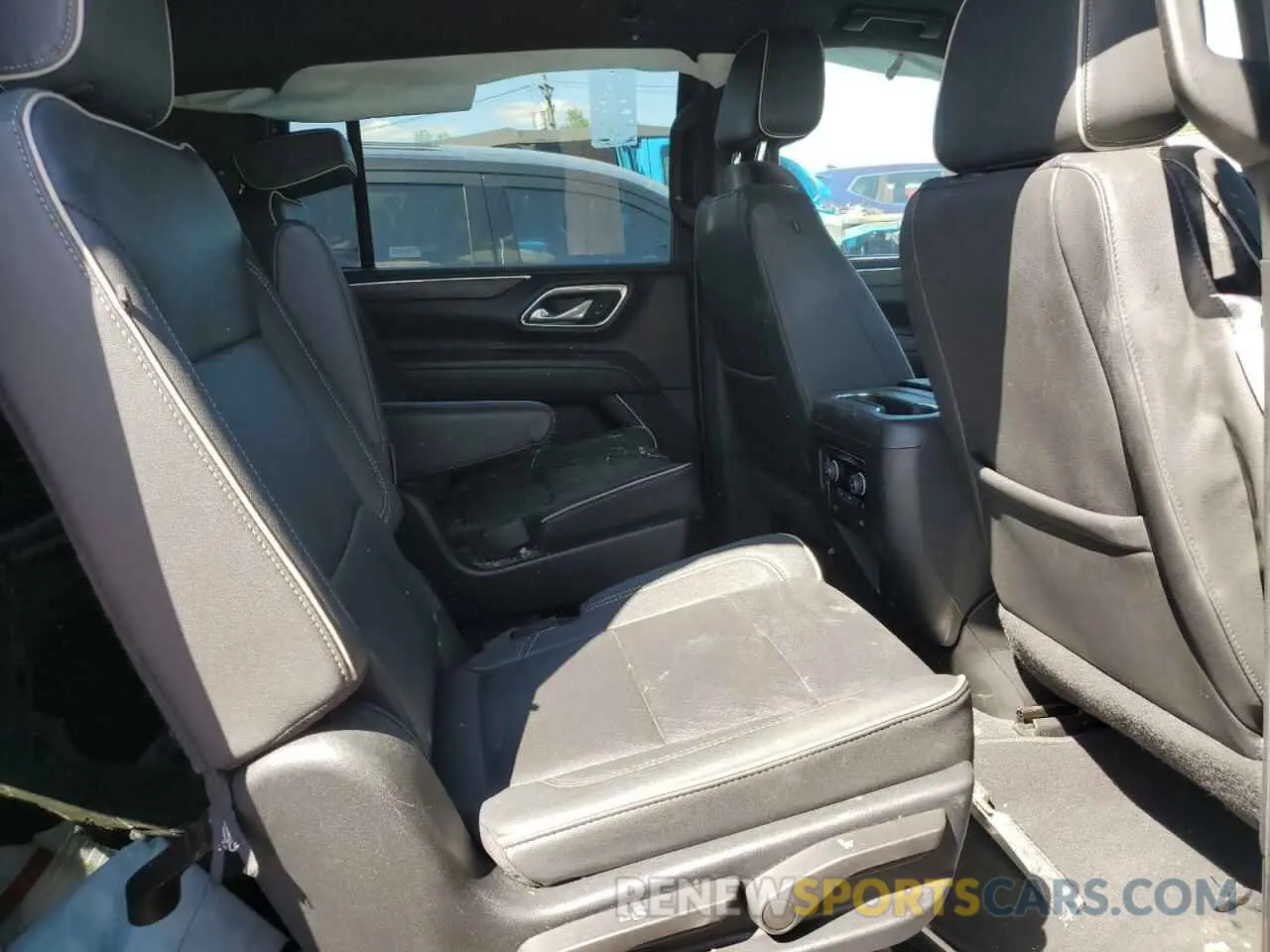 11 Photograph of a damaged car 1GNSKFKD0PR278738 CHEVROLET SUBURBAN 2023
