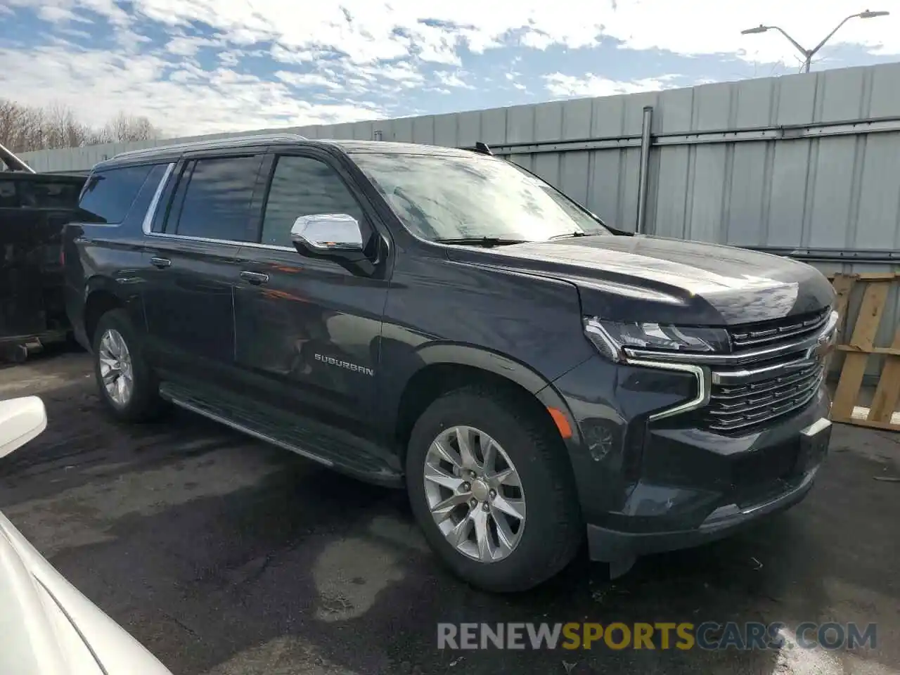 4 Photograph of a damaged car 1GNSKFKD1PR266596 CHEVROLET SUBURBAN 2023