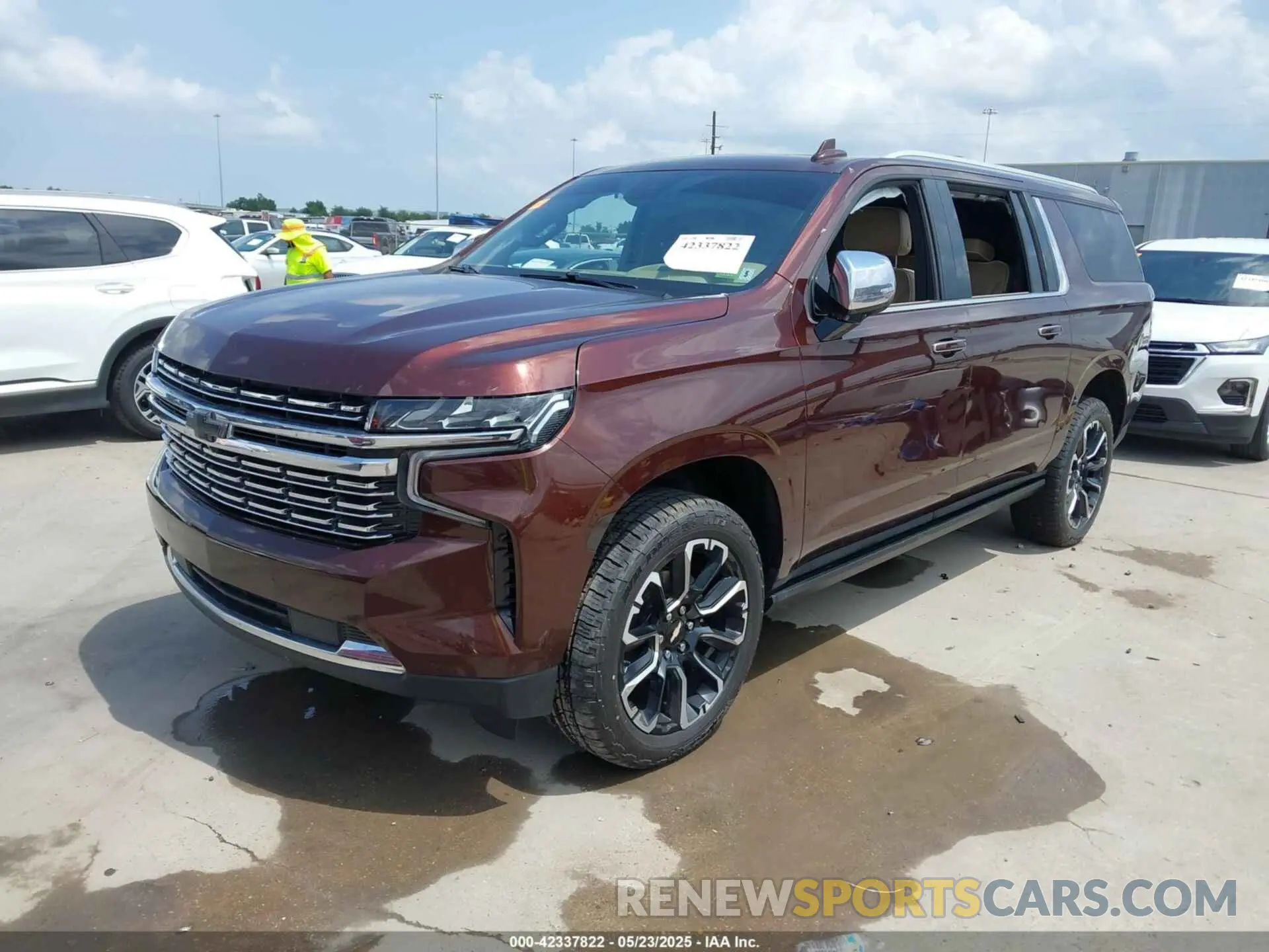 2 Photograph of a damaged car 1GNSKFKD3PR125156 CHEVROLET SUBURBAN 2023