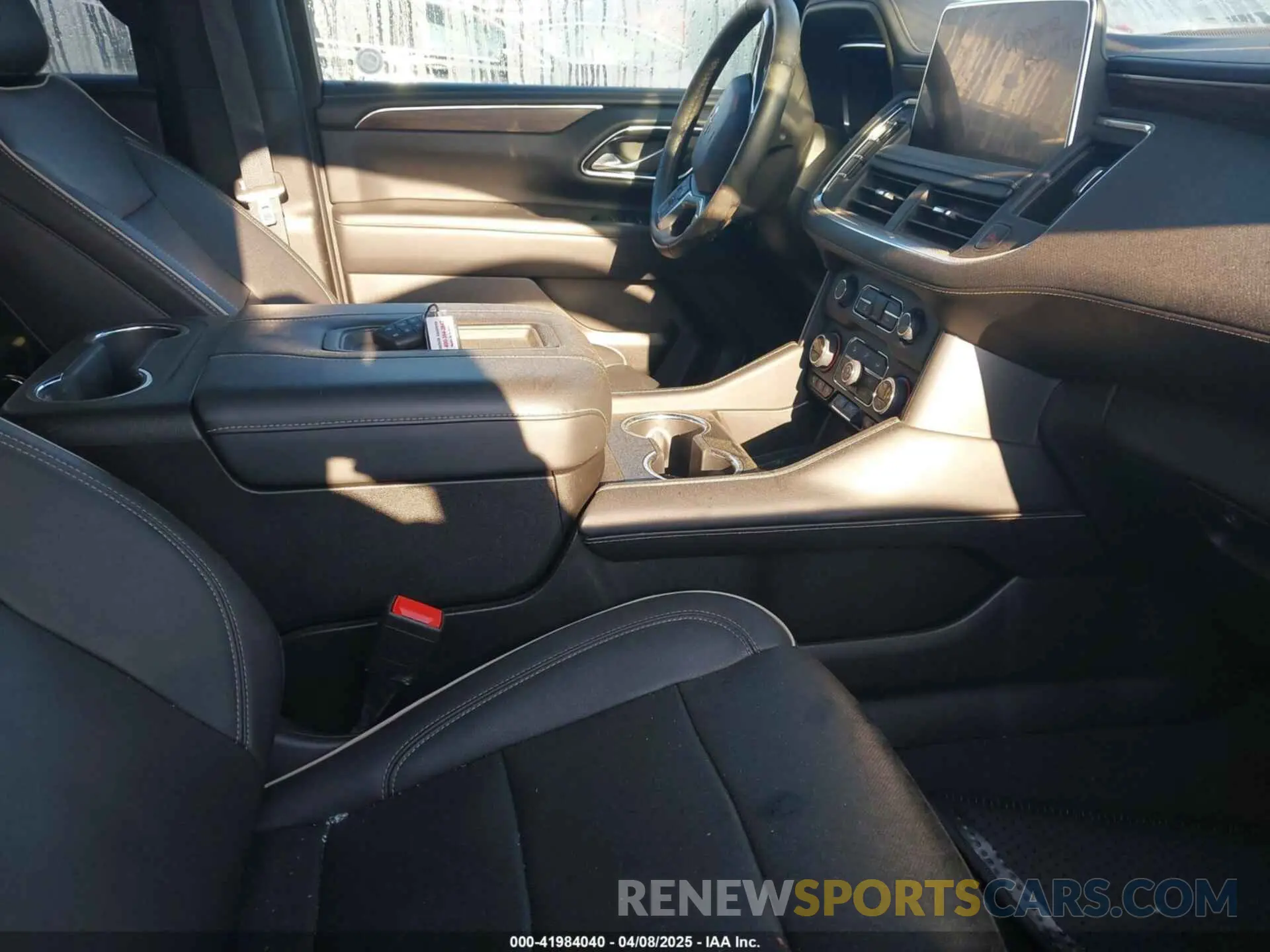5 Photograph of a damaged car 1GNSKFKD4PR375702 CHEVROLET SUBURBAN 2023