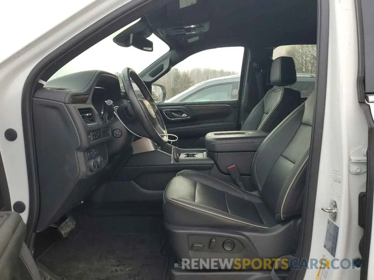 7 Photograph of a damaged car 1GNSKFKD6PR166896 CHEVROLET SUBURBAN 2023
