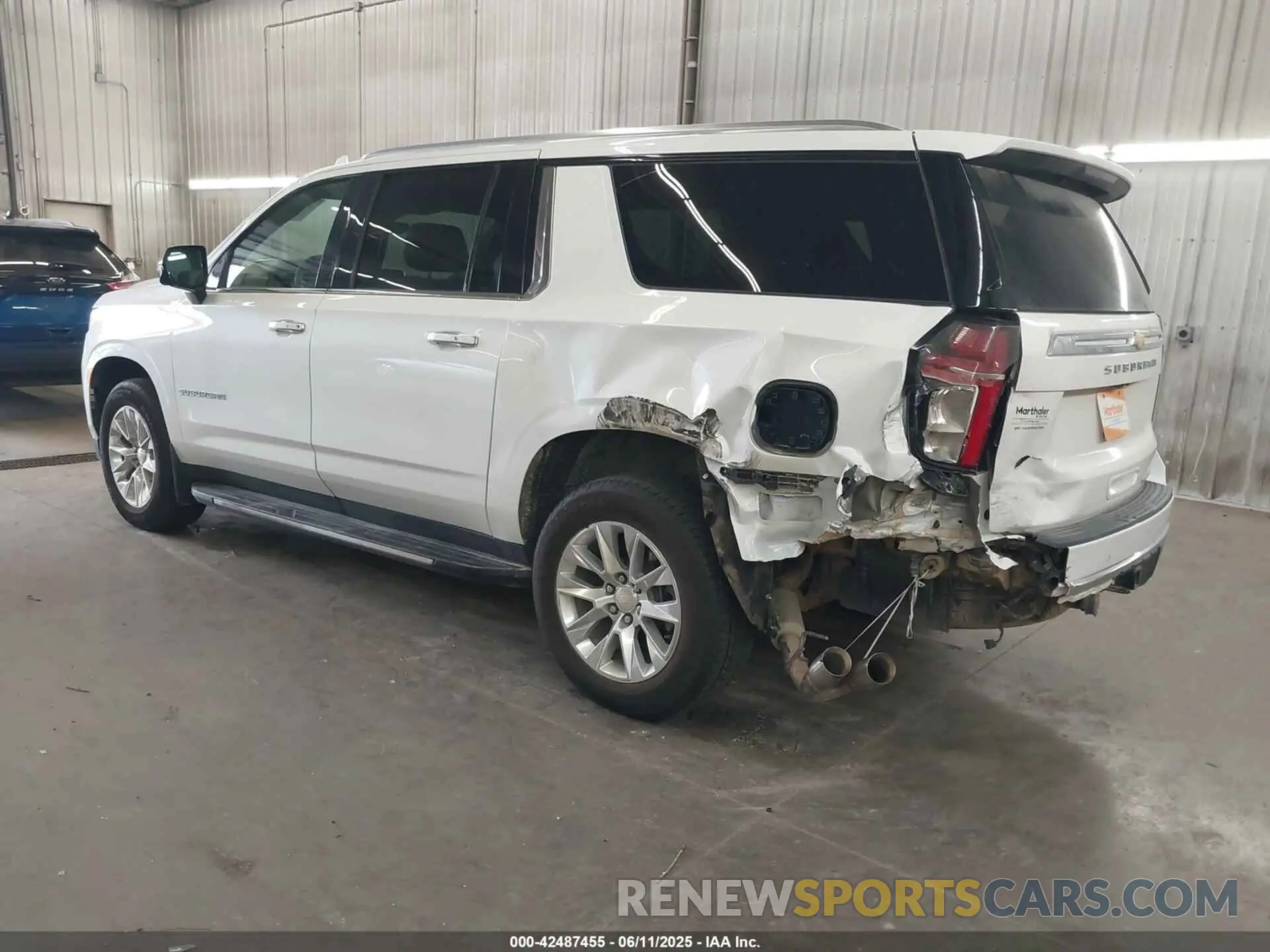3 Photograph of a damaged car 1GNSKFKD6PR187716 CHEVROLET SUBURBAN 2023
