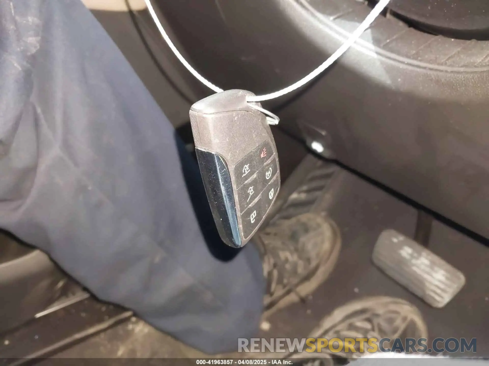 11 Photograph of a damaged car 1GNSKFKD6PR521145 CHEVROLET SUBURBAN 2023