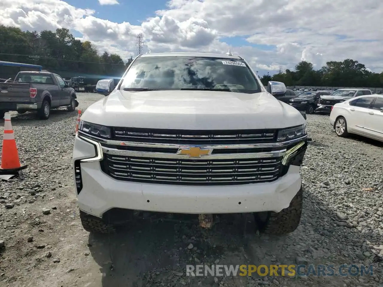 5 Photograph of a damaged car 1GNSKFKD8PR101323 CHEVROLET SUBURBAN 2023