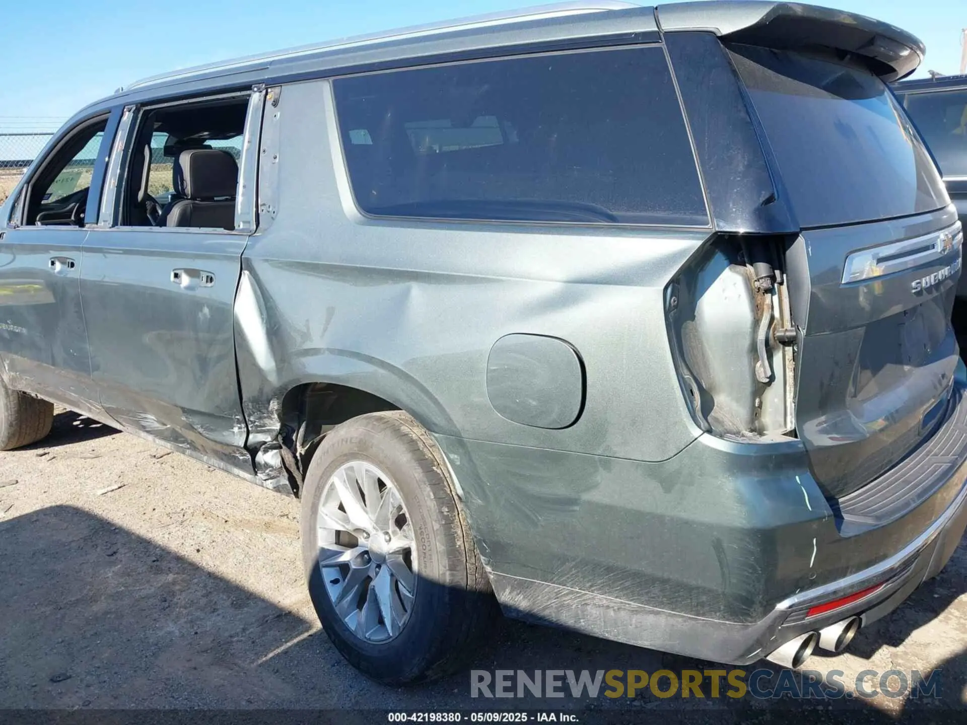 6 Photograph of a damaged car 1GNSKFKD9PR278771 CHEVROLET SUBURBAN 2023