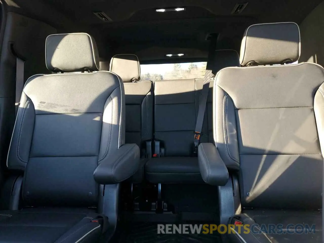 10 Photograph of a damaged car 1GNSKFKDXPR209541 CHEVROLET SUBURBAN 2023