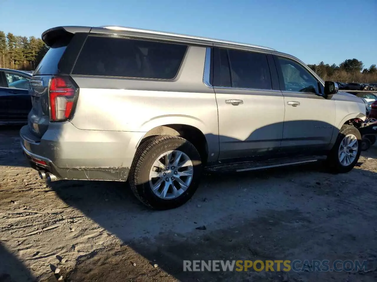 3 Photograph of a damaged car 1GNSKFKDXPR209541 CHEVROLET SUBURBAN 2023