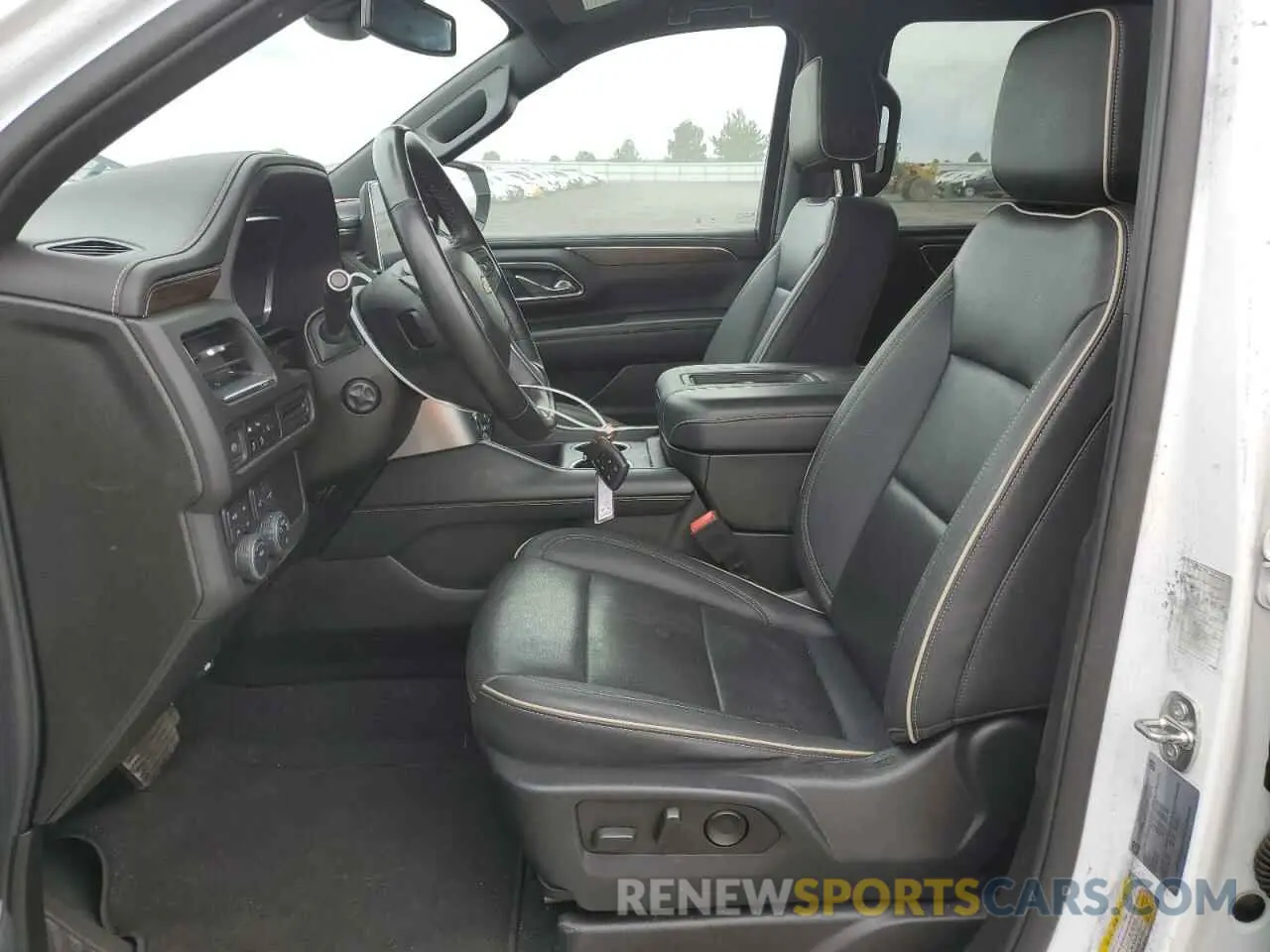 7 Photograph of a damaged car 1GNSKFKDXPR253331 CHEVROLET SUBURBAN 2023
