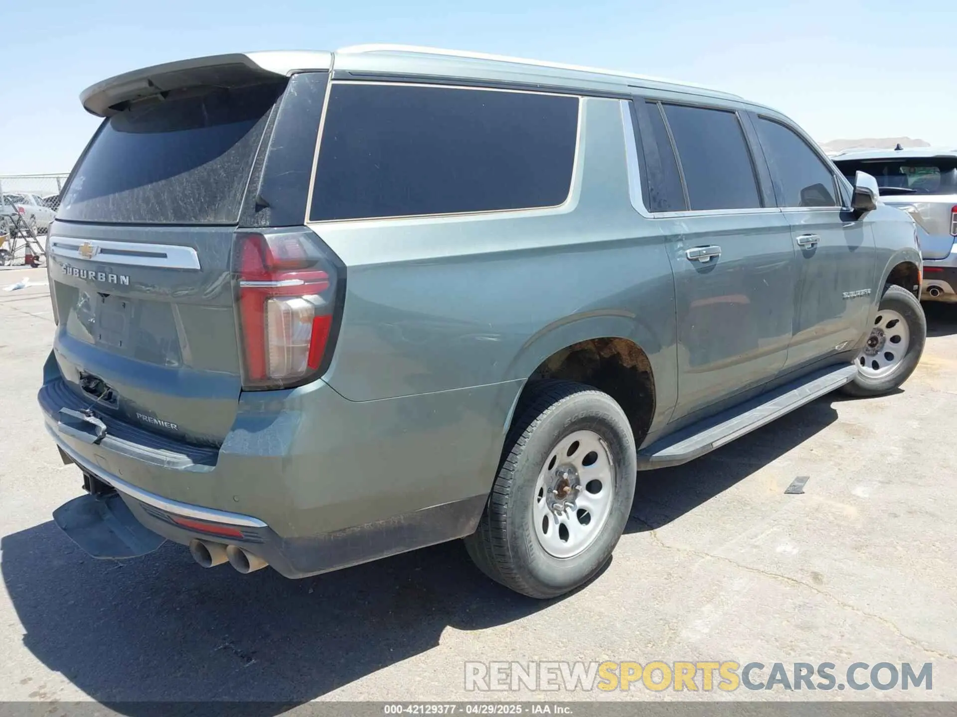 4 Photograph of a damaged car 1GNSKFKDXPR264085 CHEVROLET SUBURBAN 2023