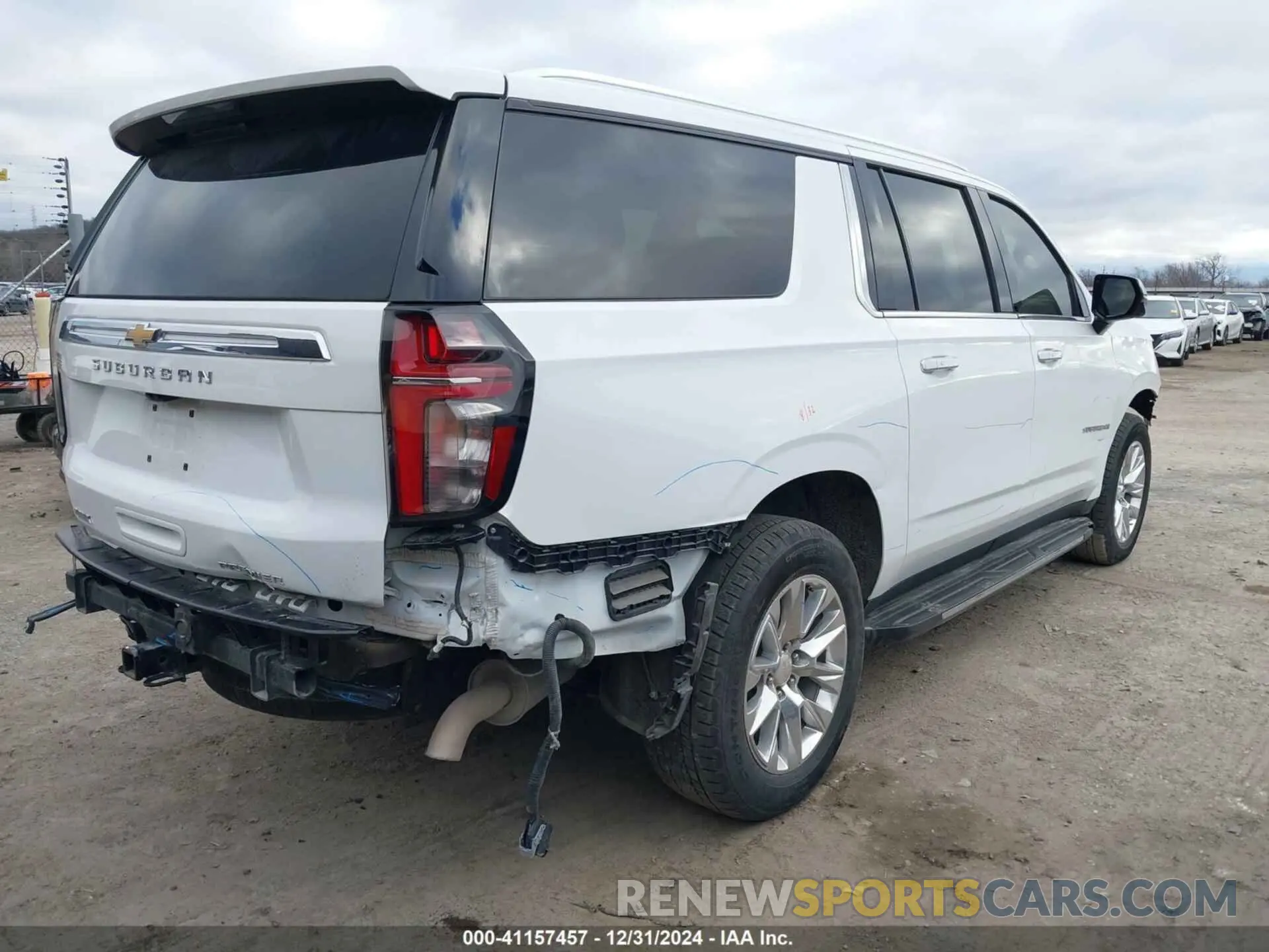 4 Photograph of a damaged car 1GNSKFKT1PR529998 CHEVROLET SUBURBAN 2023