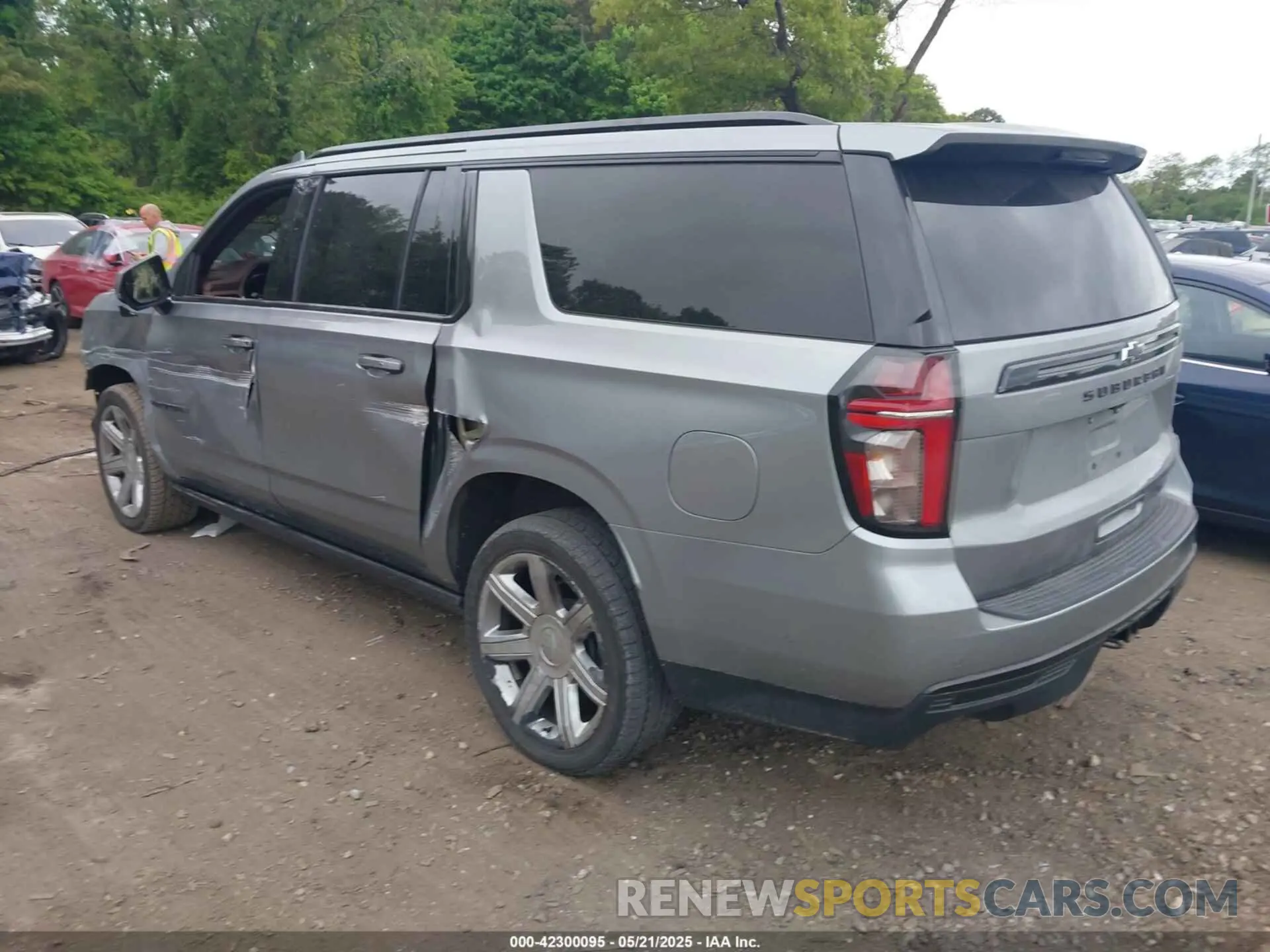3 Photograph of a damaged car 1GNSKGKL0PR315137 CHEVROLET SUBURBAN 2023