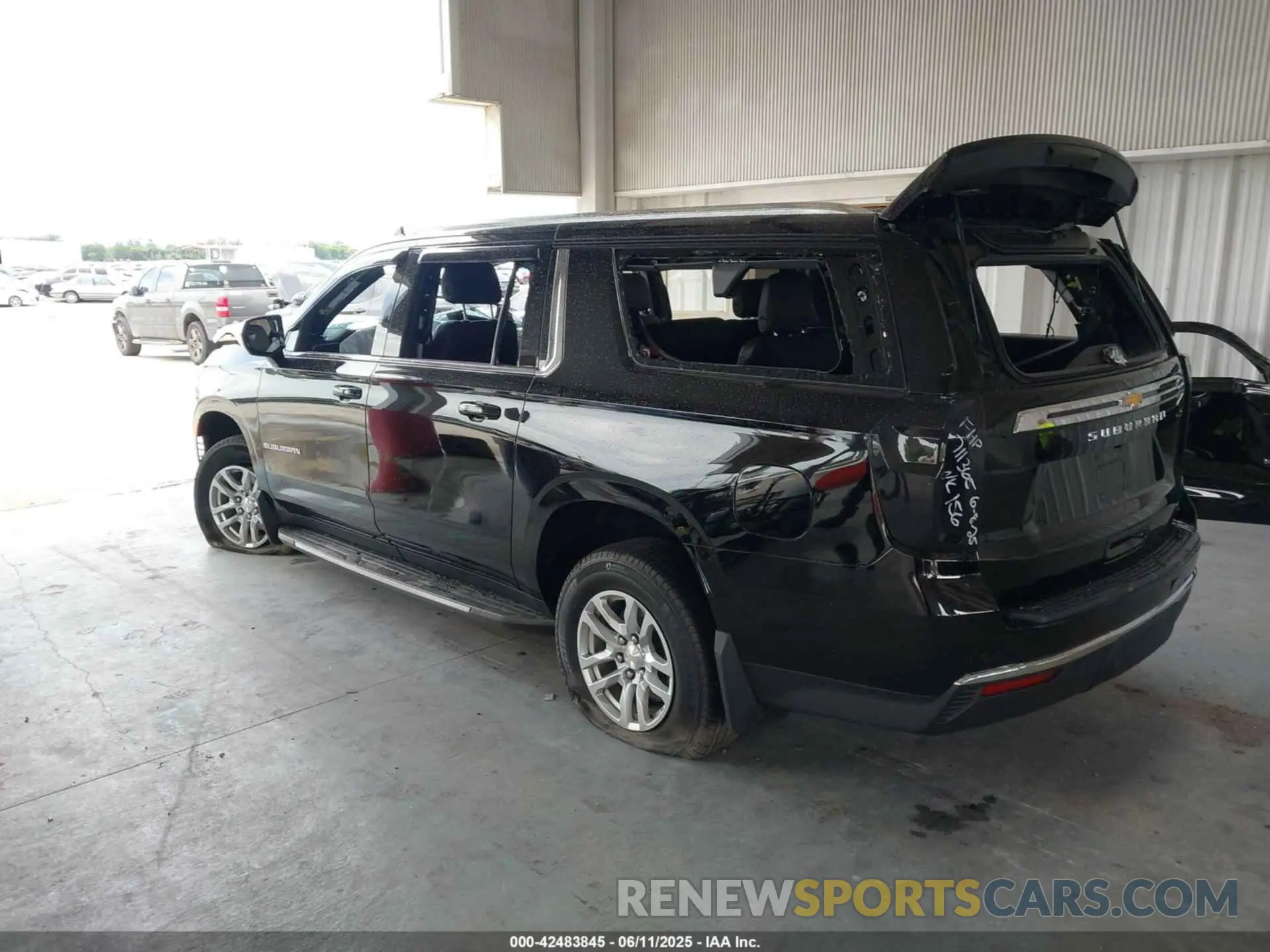 3 Photograph of a damaged car 1GNSCBKD1RR162330 CHEVROLET SUBURBAN 2024