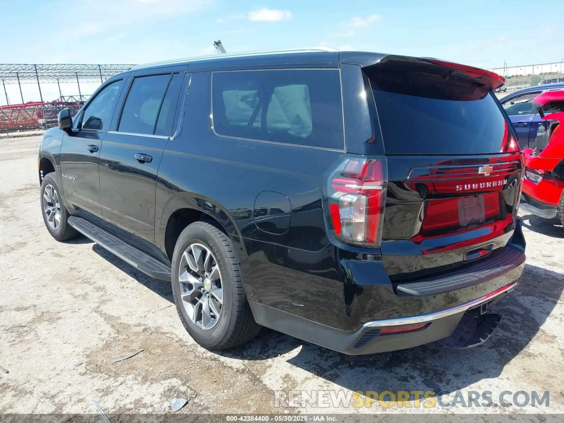3 Photograph of a damaged car 1GNSCBKD7RR367490 CHEVROLET SUBURBAN 2024