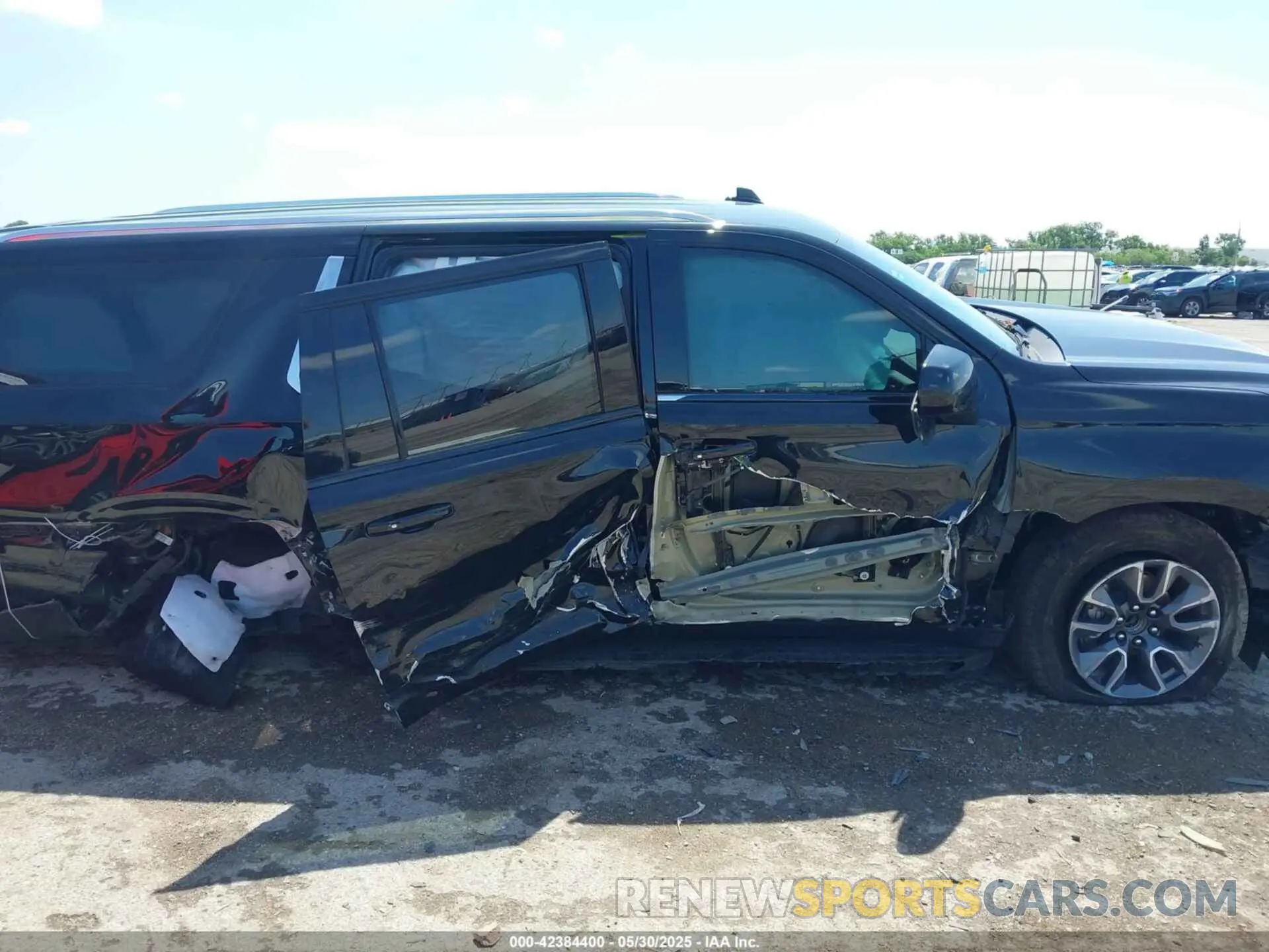 6 Photograph of a damaged car 1GNSCBKD7RR367490 CHEVROLET SUBURBAN 2024