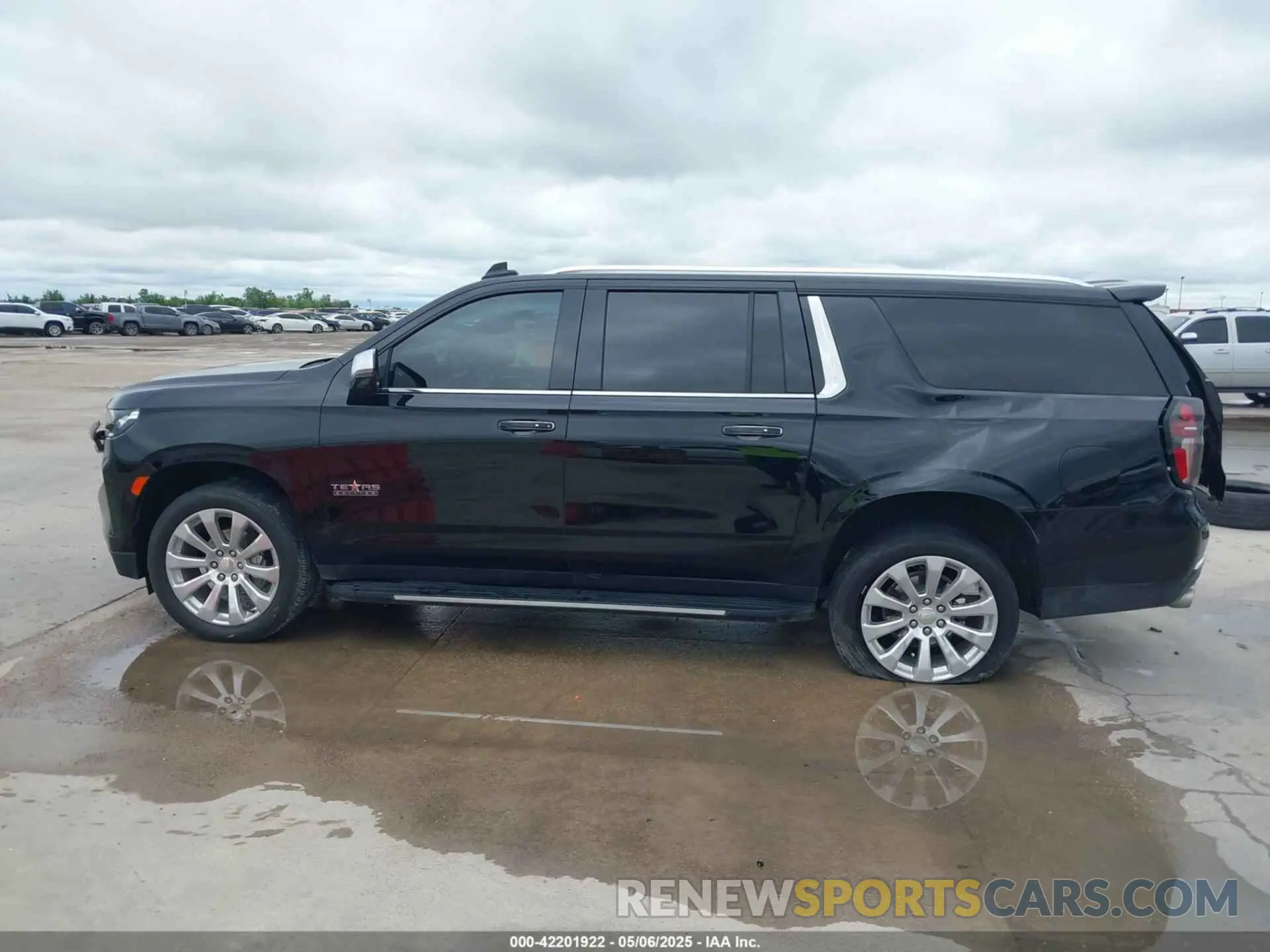 15 Photograph of a damaged car 1GNSCFKD9RR214598 CHEVROLET SUBURBAN 2024
