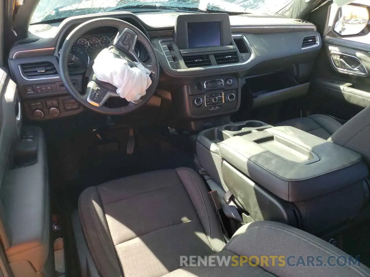 8 Photograph of a damaged car 1GNSKBED3RR186031 CHEVROLET SUBURBAN 2024