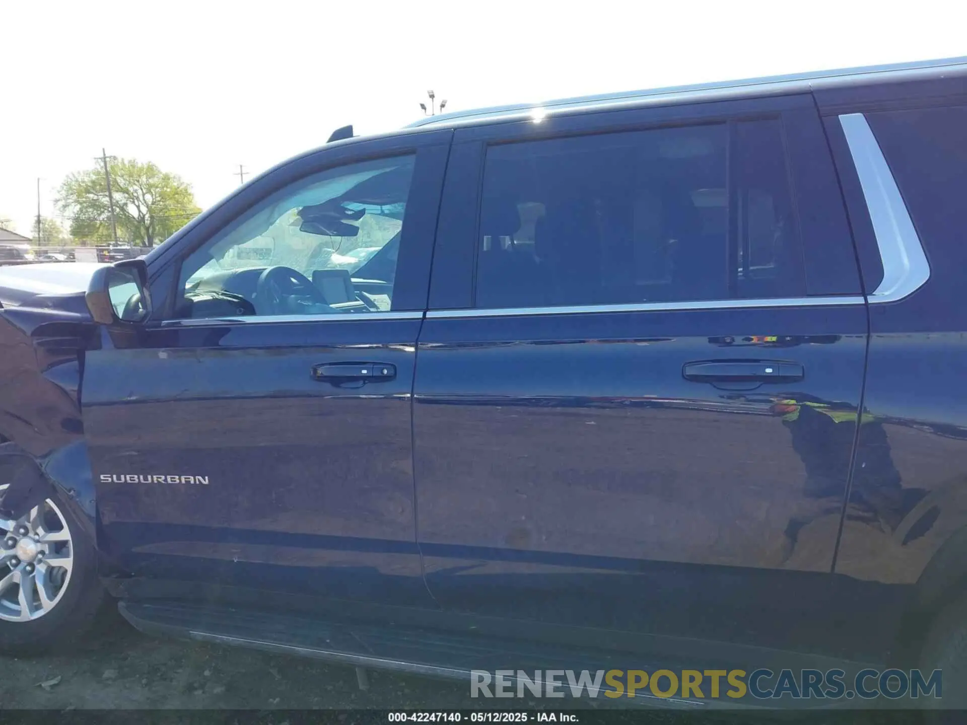 14 Photograph of a damaged car 1GNSKBKD1RR153470 CHEVROLET SUBURBAN 2024