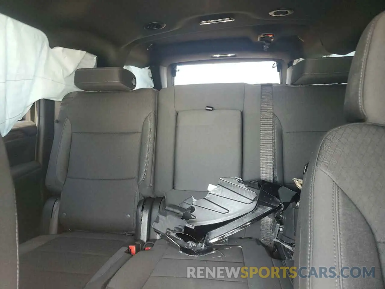 10 Photograph of a damaged car 1GNSKBKD7RR381490 CHEVROLET SUBURBAN 2024