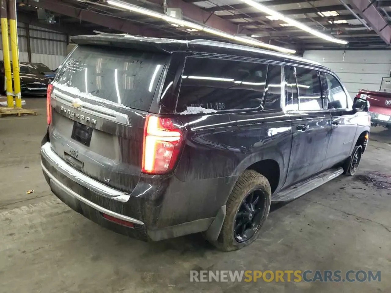 3 Photograph of a damaged car 1GNSKCKD1RR386268 CHEVROLET SUBURBAN 2024