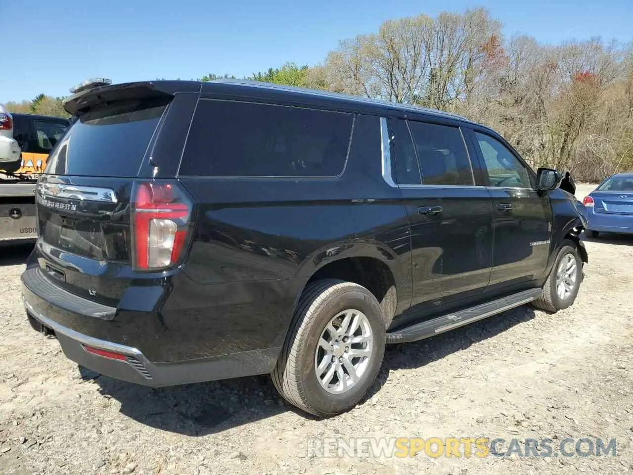 3 Photograph of a damaged car 1GNSKCKD4RR247686 CHEVROLET SUBURBAN 2024