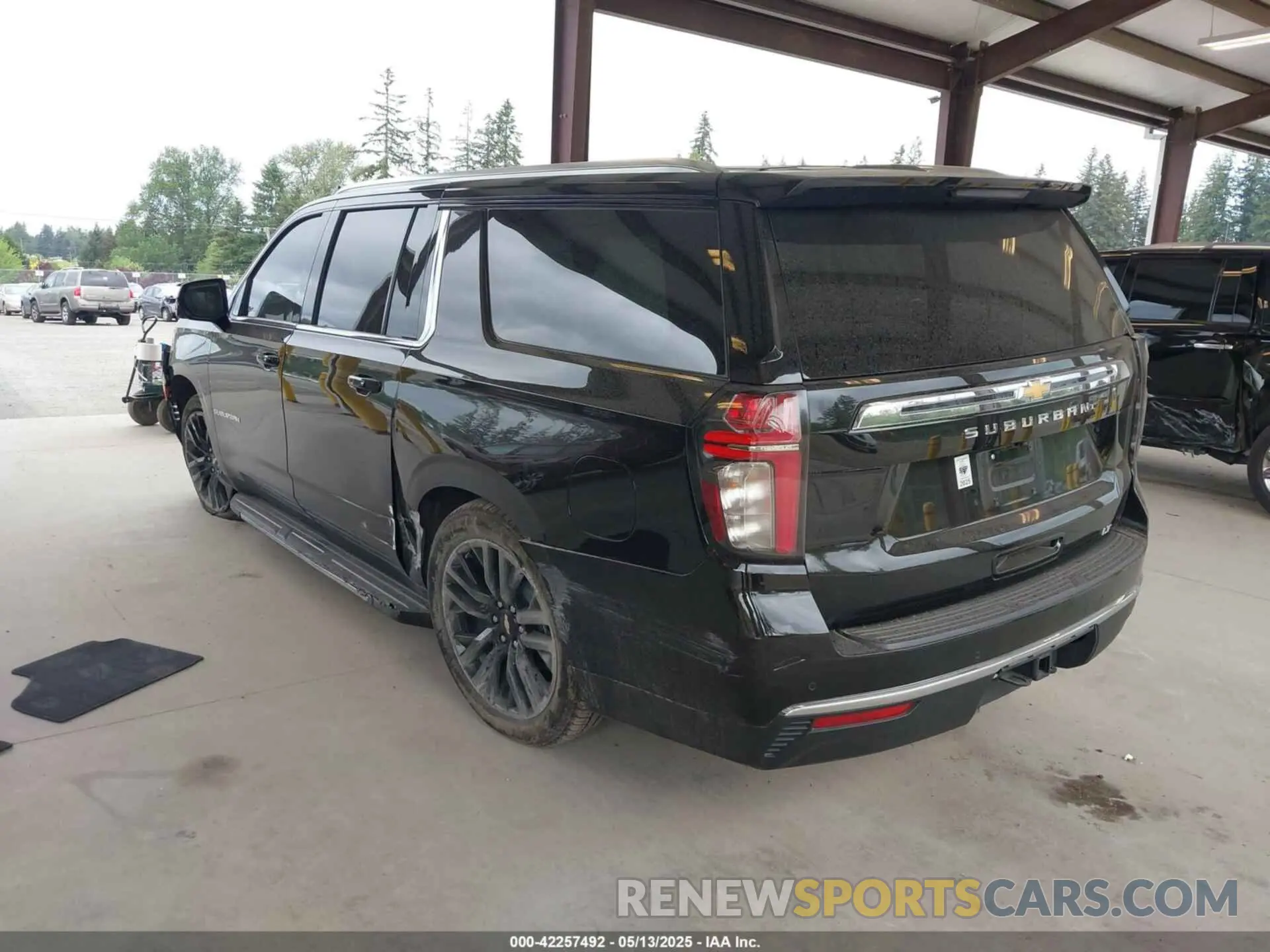 3 Photograph of a damaged car 1GNSKCKD6RR291852 CHEVROLET SUBURBAN 2024