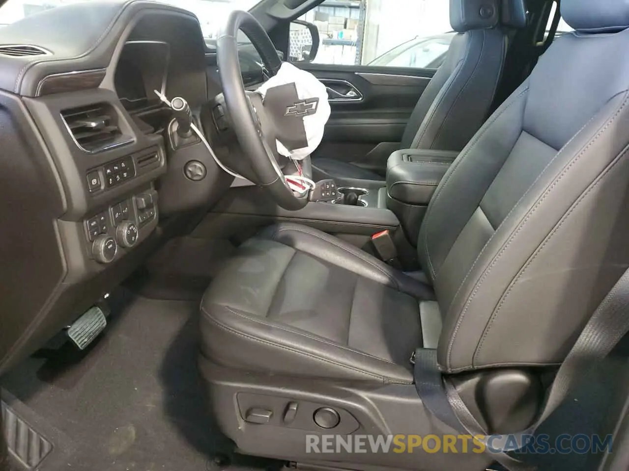 7 Photograph of a damaged car 1GNSKDKD0RR333082 CHEVROLET SUBURBAN 2024