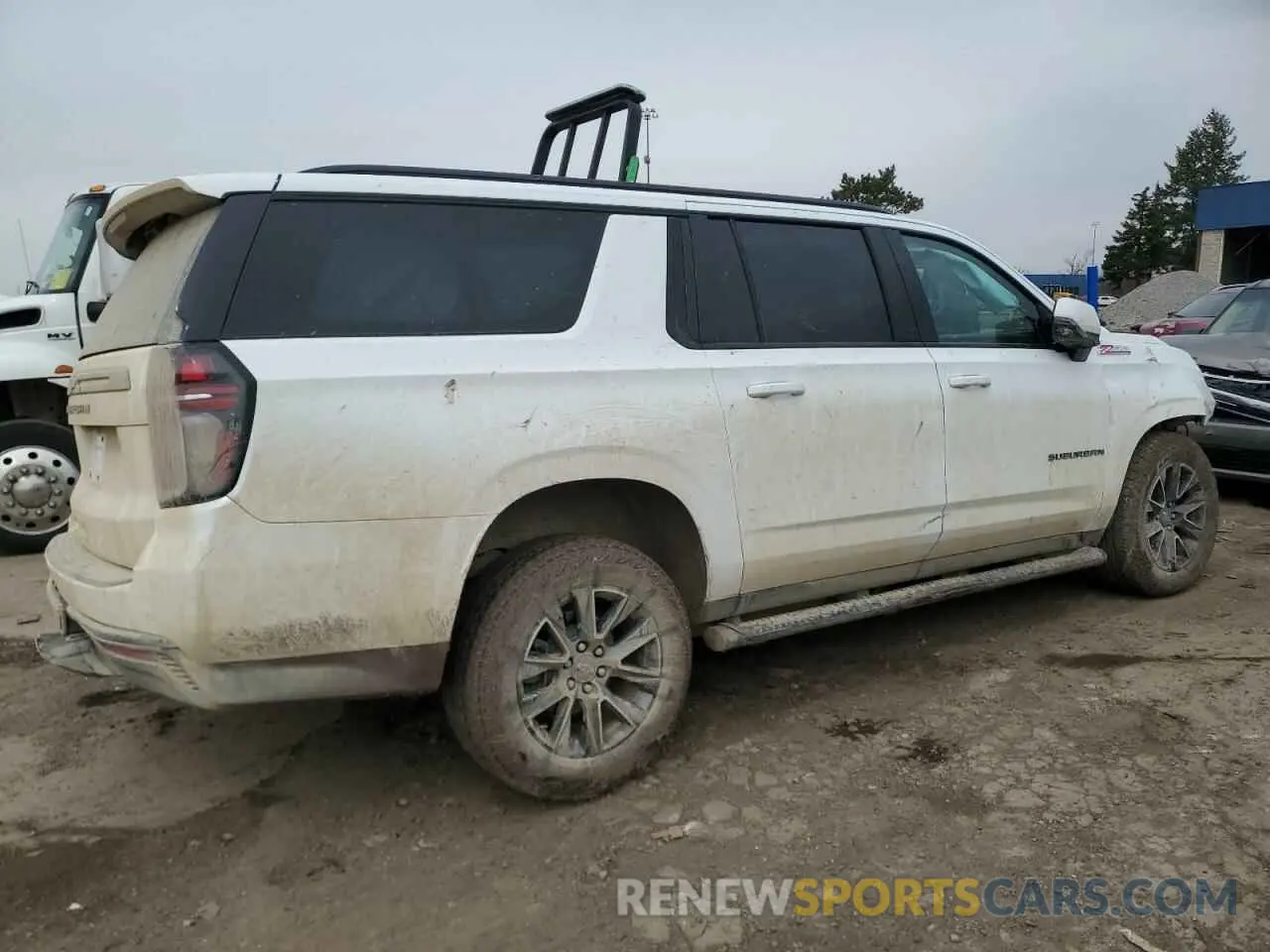 3 Photograph of a damaged car 1GNSKDKD1RR110677 CHEVROLET SUBURBAN 2024