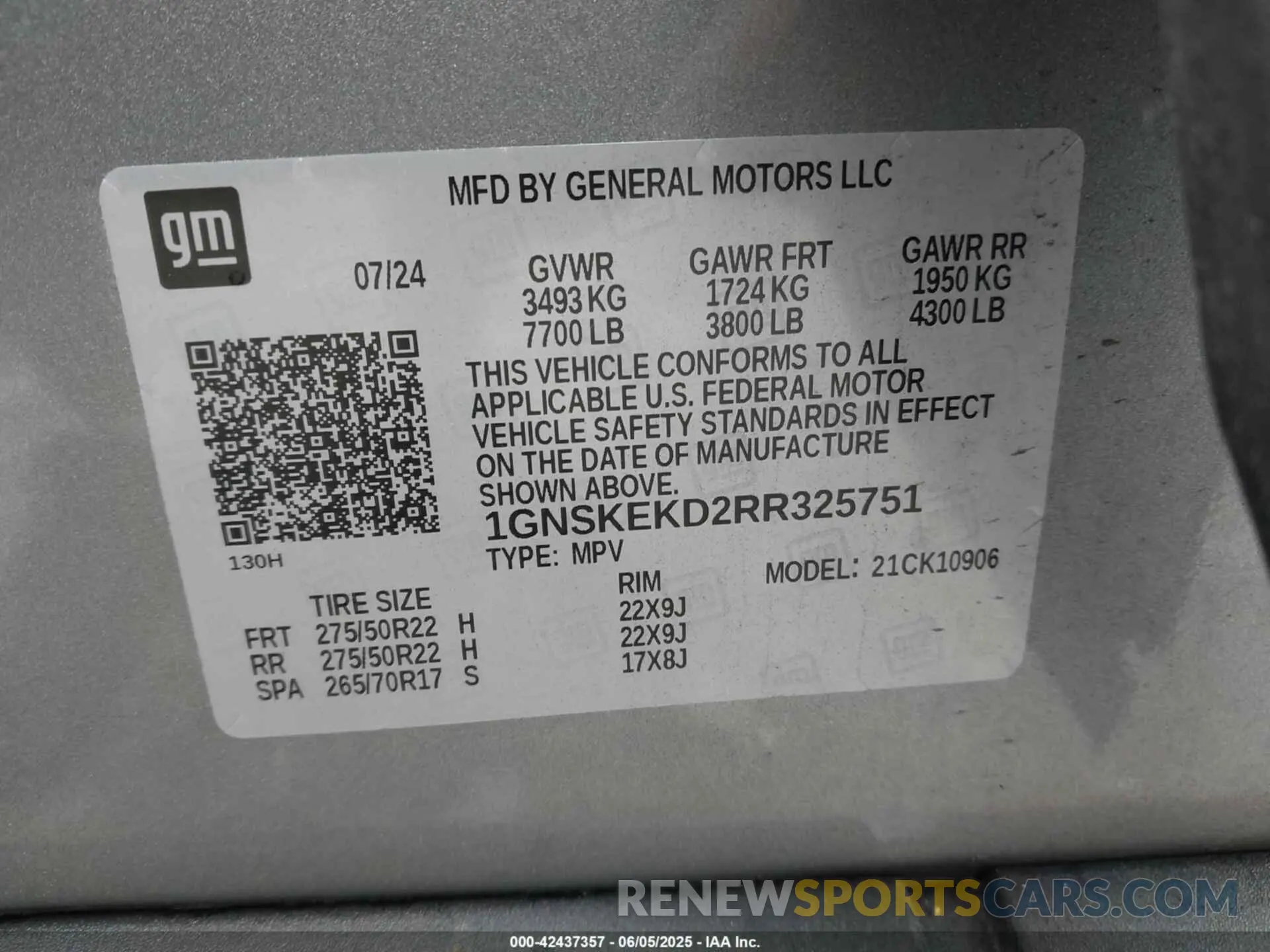 9 Photograph of a damaged car 1GNSKEKD2RR325751 CHEVROLET SUBURBAN 2024