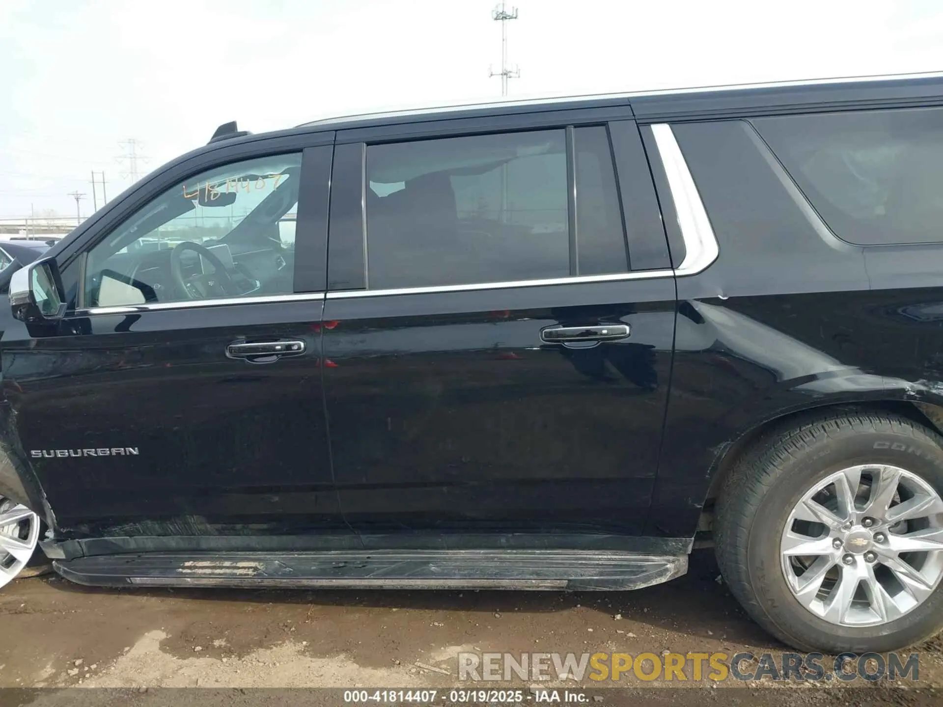 14 Photograph of a damaged car 1GNSKFKT7RR352859 CHEVROLET SUBURBAN 2024