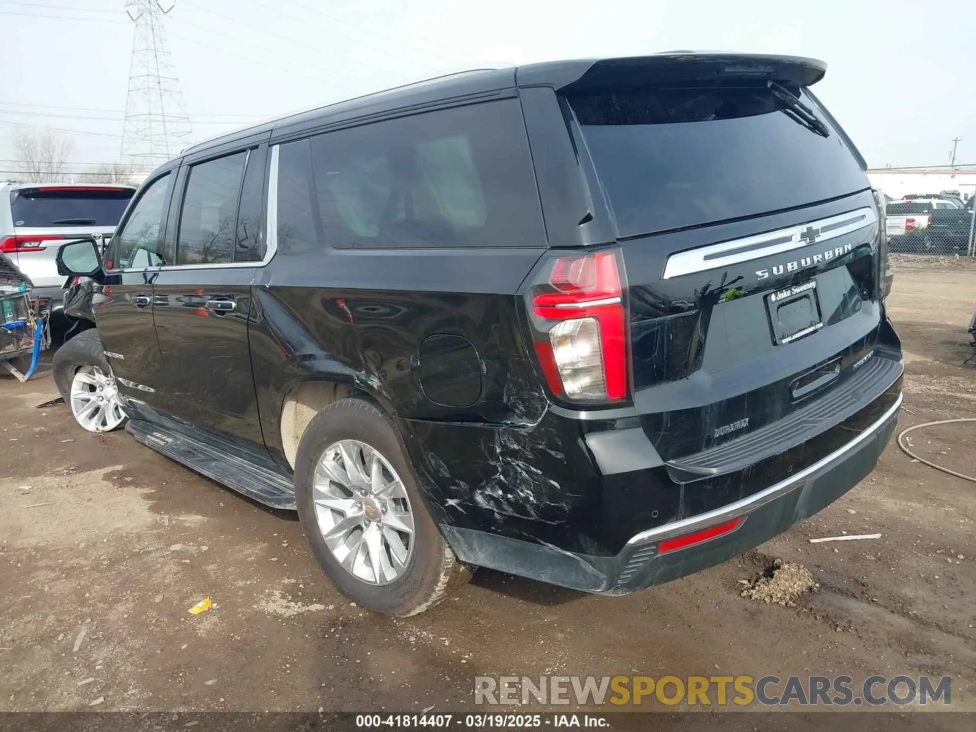 3 Photograph of a damaged car 1GNSKFKT7RR352859 CHEVROLET SUBURBAN 2024
