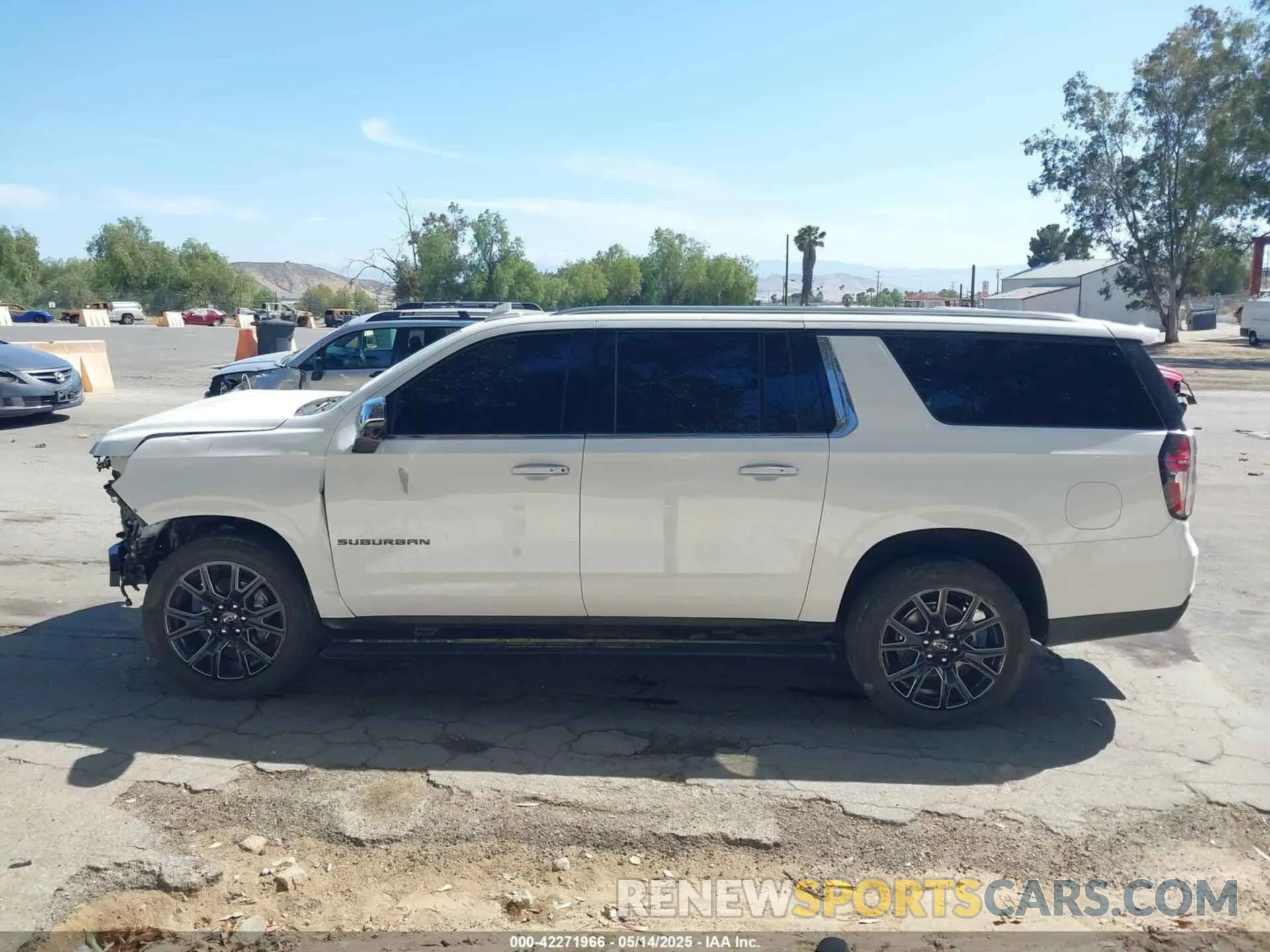 14 Photograph of a damaged car 1GNSKFKTXRR209081 CHEVROLET SUBURBAN 2024